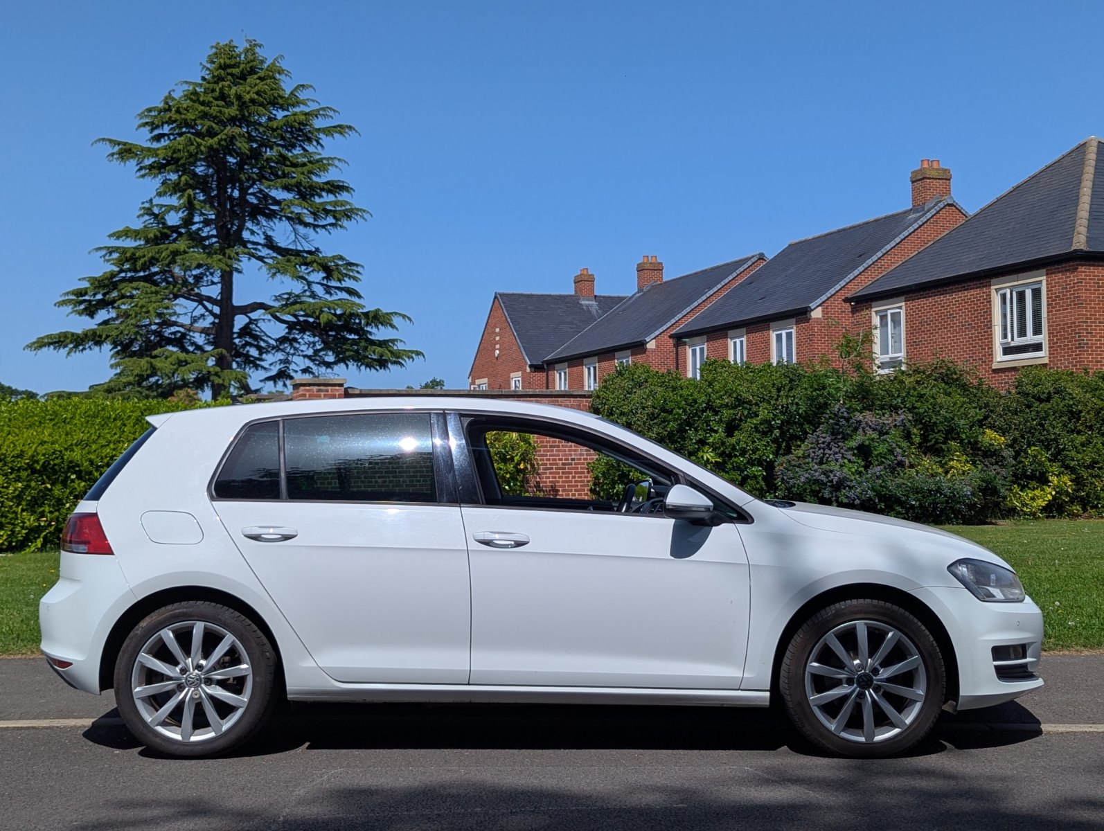 Volkswagen Golf - Image 5