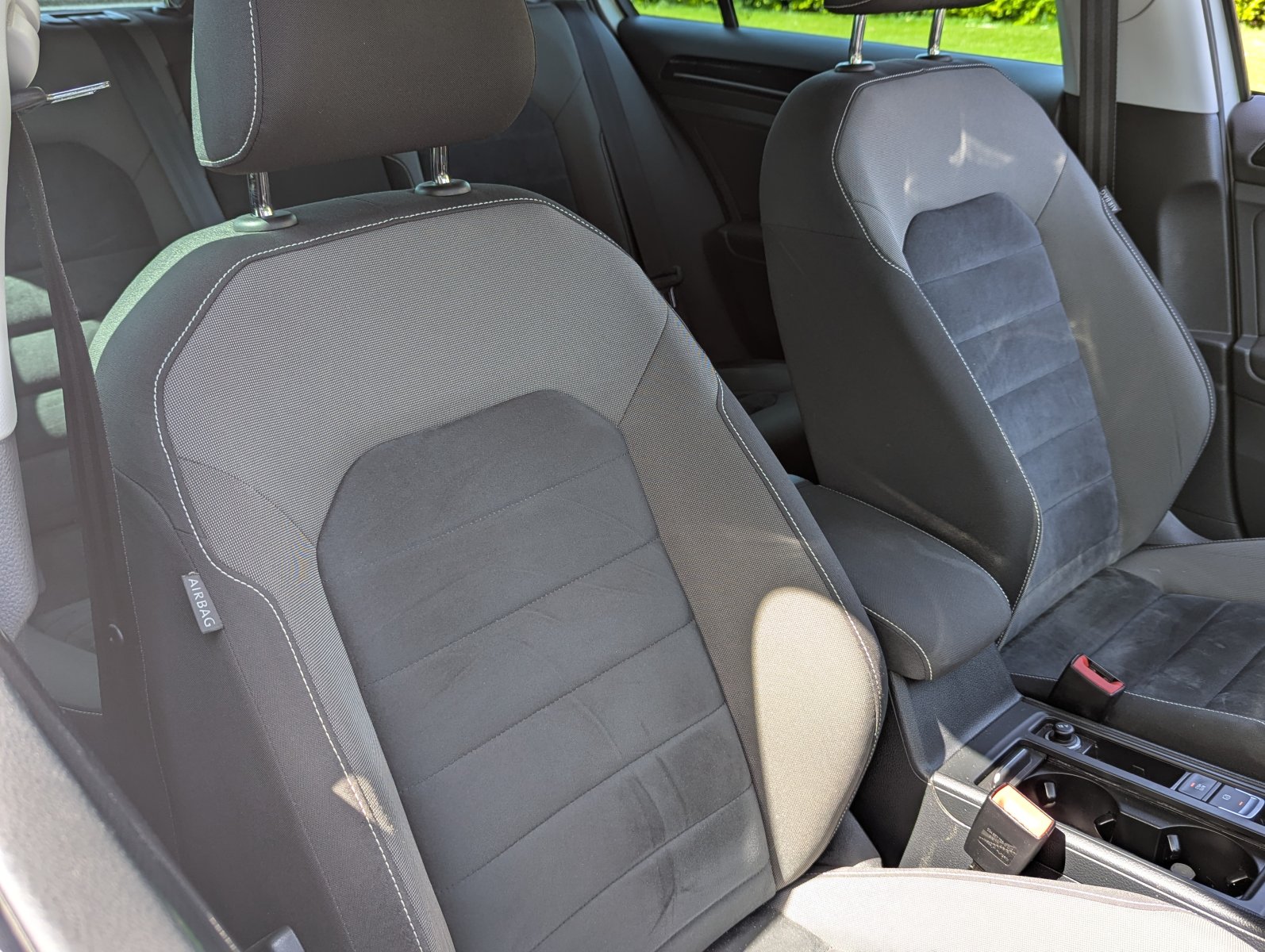 Volkswagen Golf - Image 14
