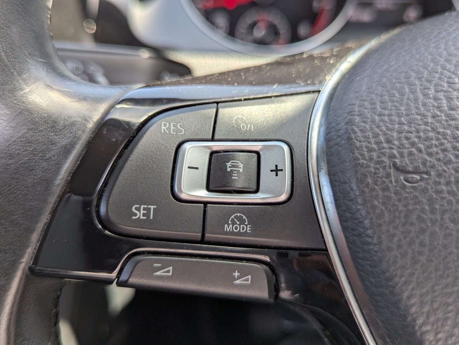 Volkswagen Golf - Image 19