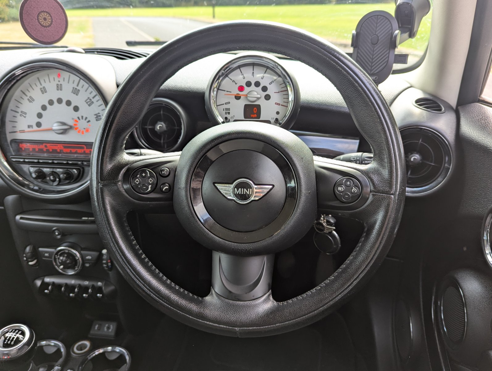 MINI Hatch - Image 15