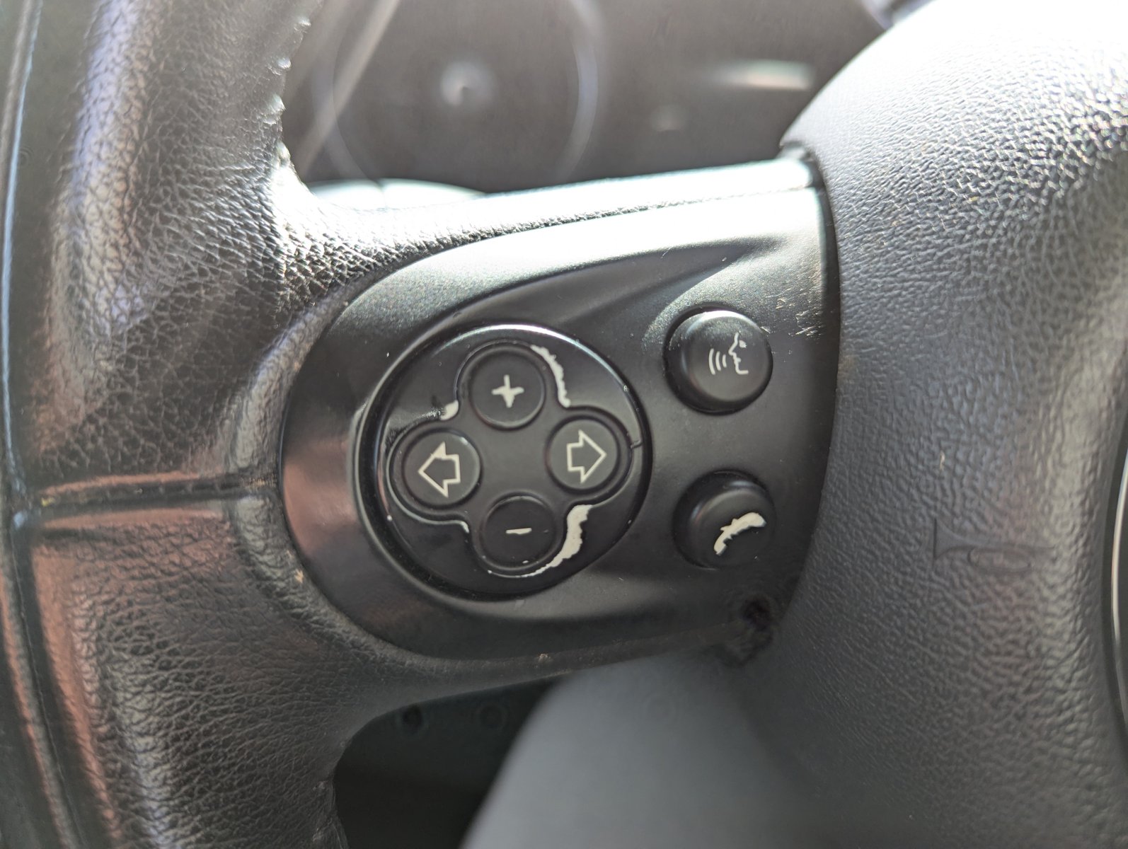 MINI Hatch - Image 17
