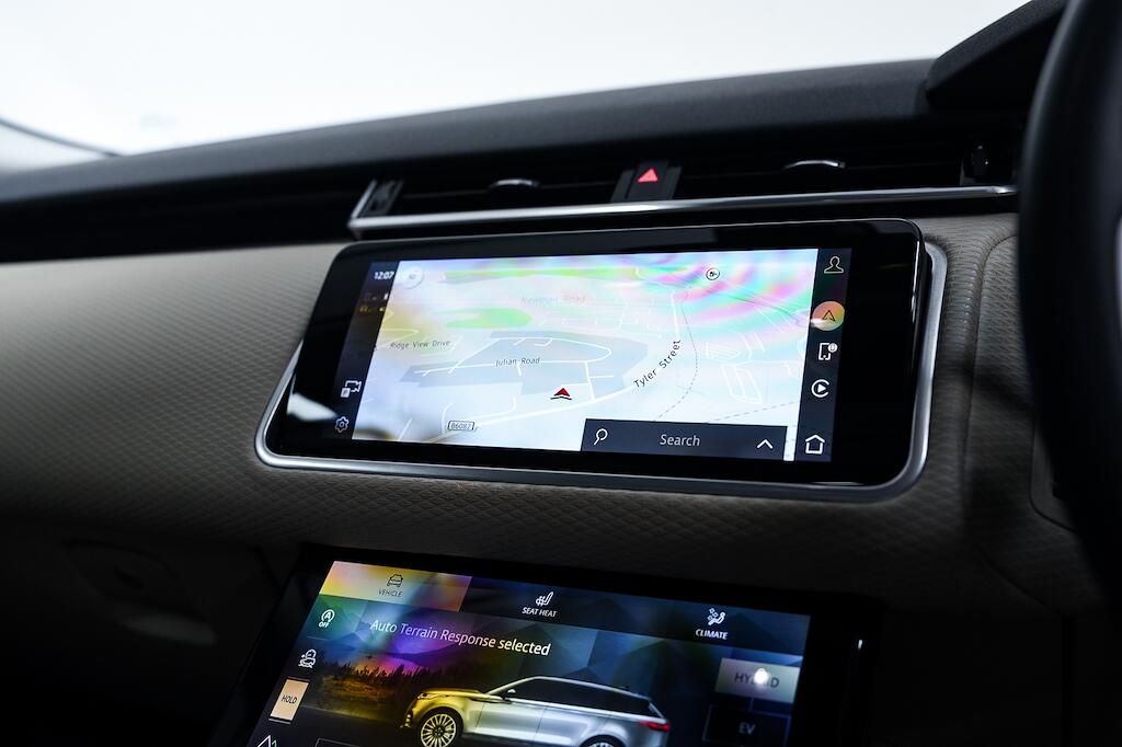 Land Rover Range Rover Velar - Image 20