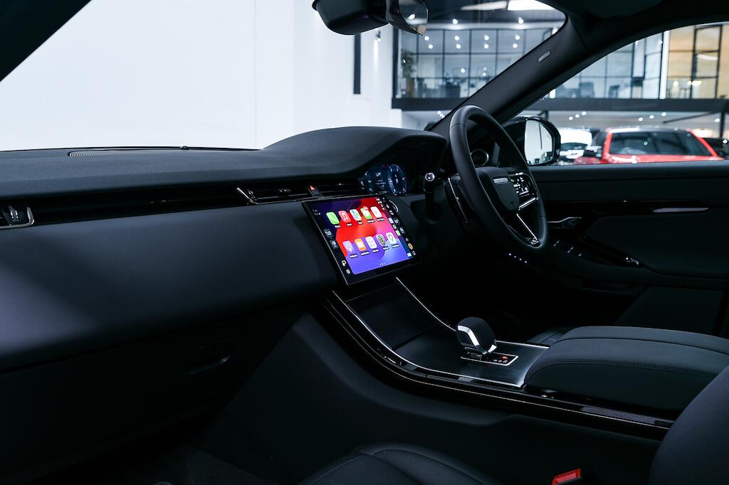Land Rover Range Rover Evoque - Image 12