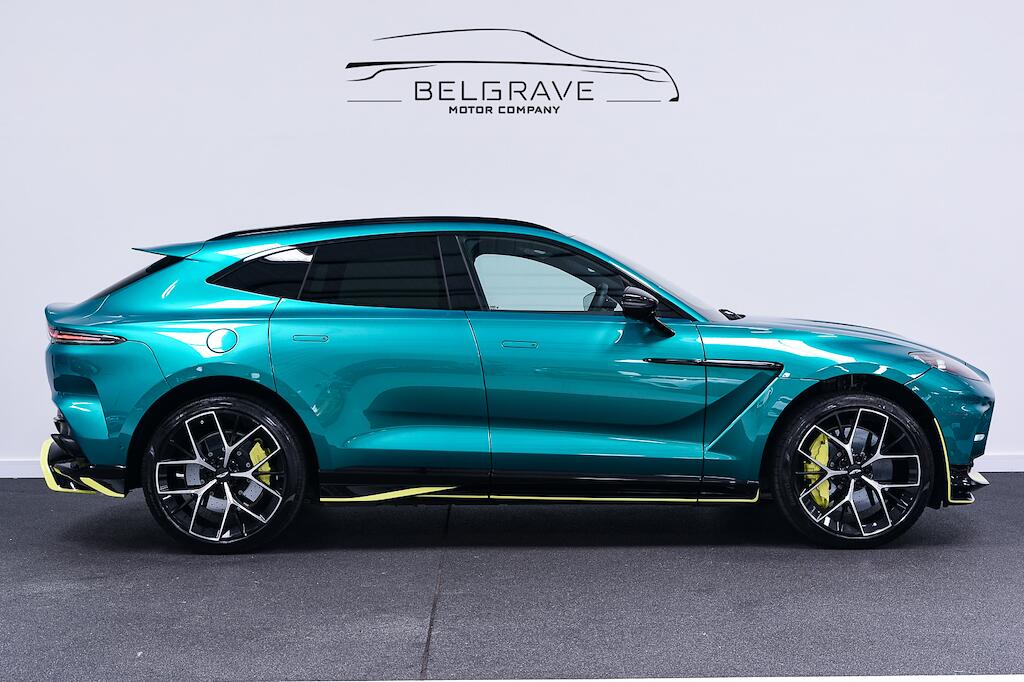 Aston Martin Dbx