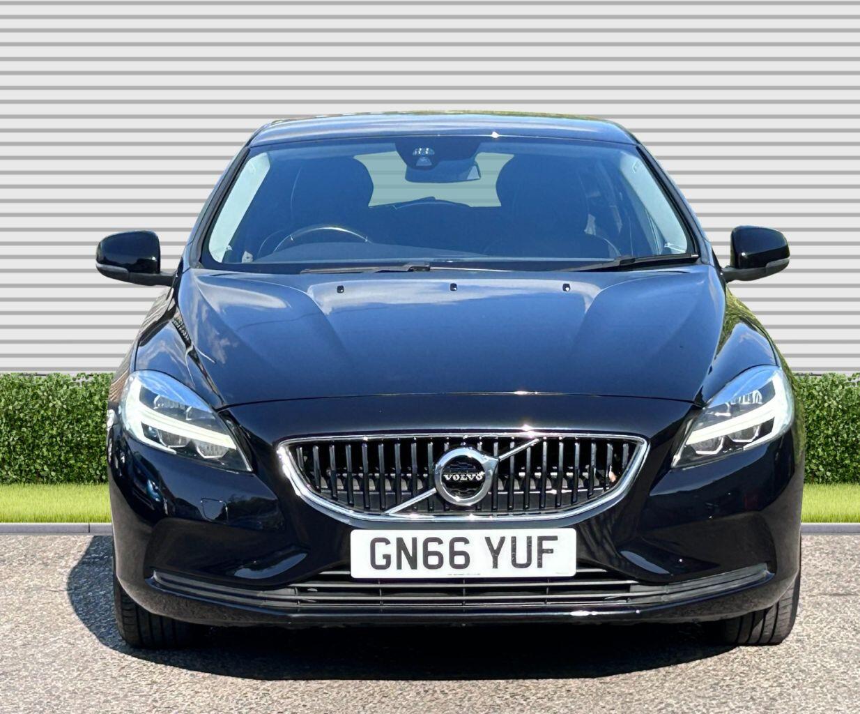 Volvo V40 - Image 3