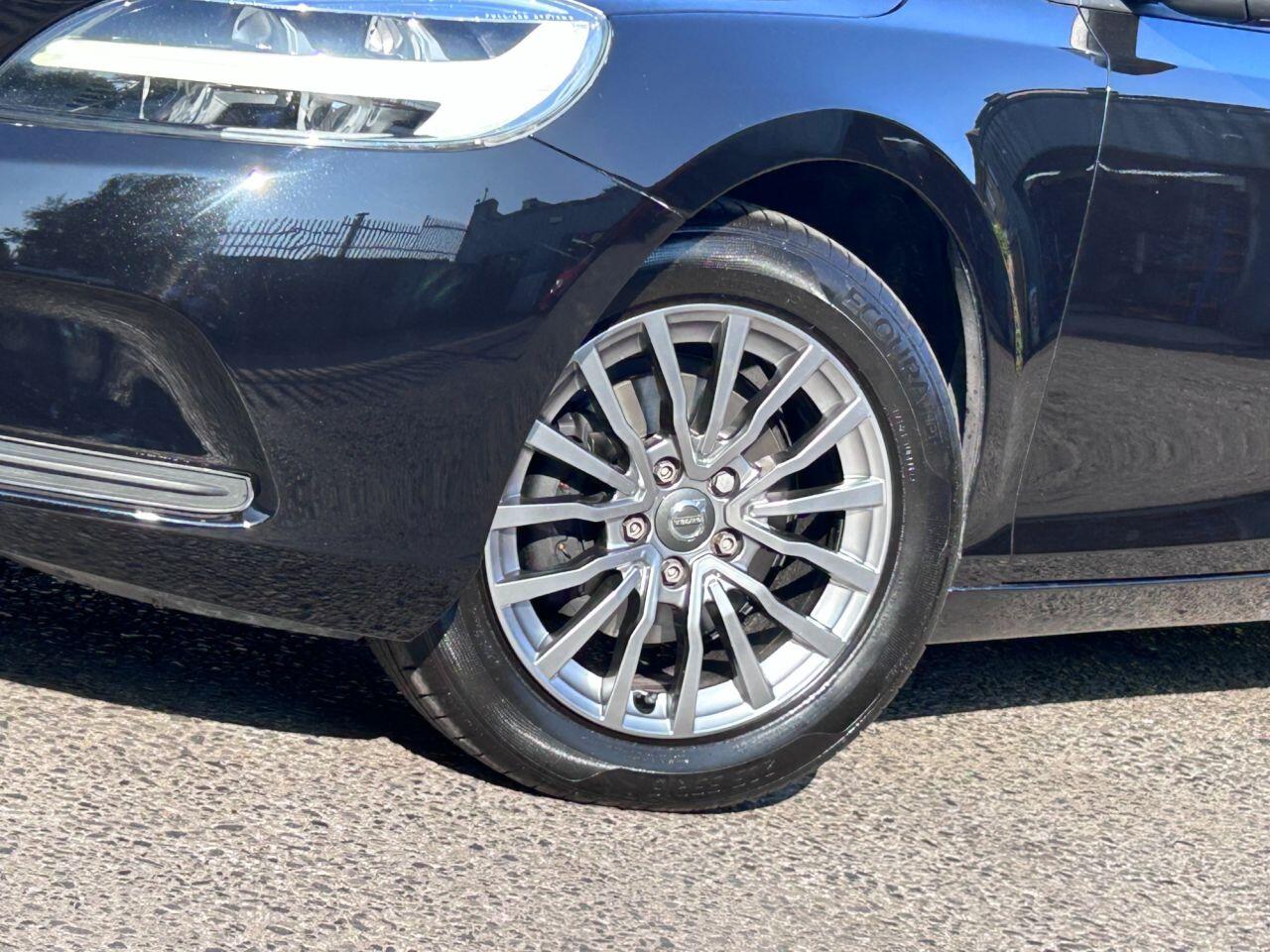 Volvo V40 - Image 4
