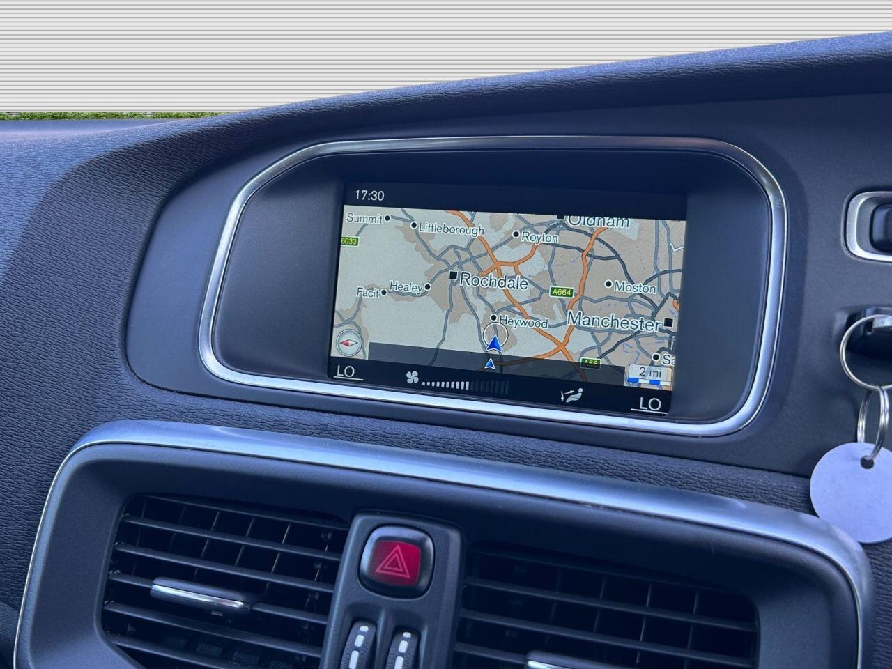 Volvo V40 - Image 5