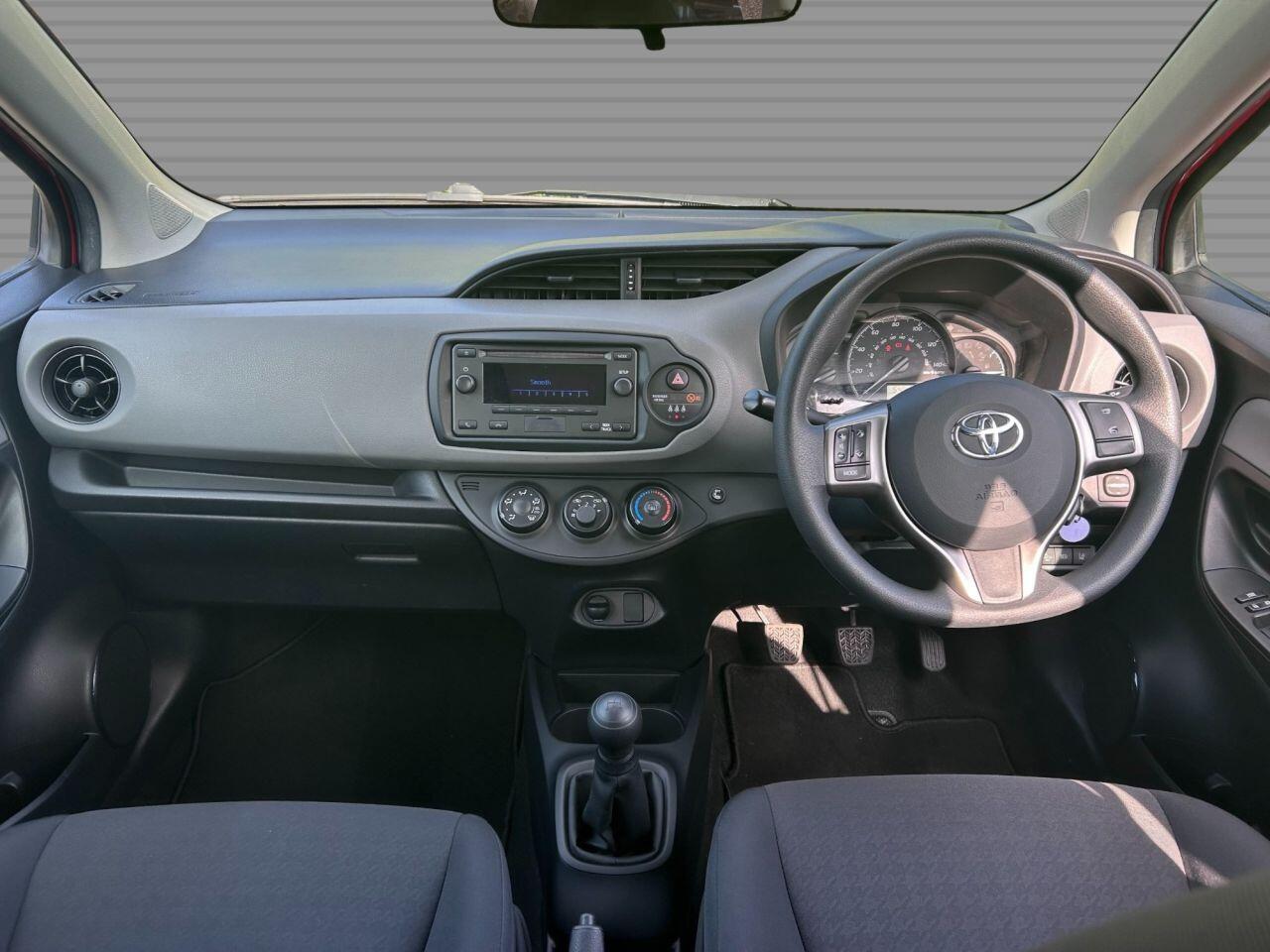 Toyota Yaris - Image 5