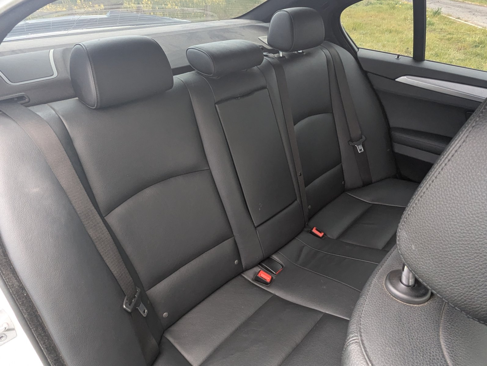 BMW 5 Series - Image 11