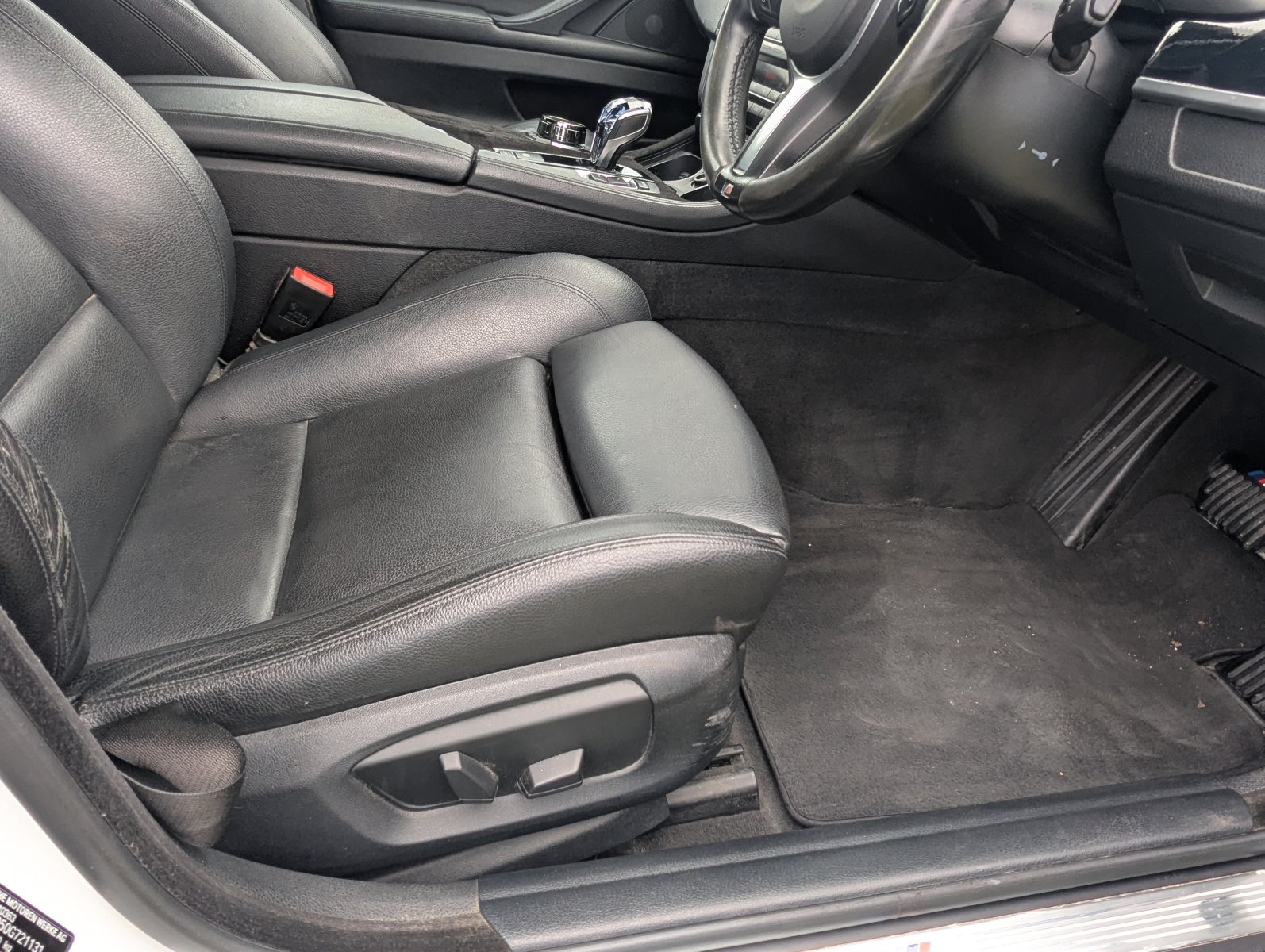 BMW 5 Series - Image 15