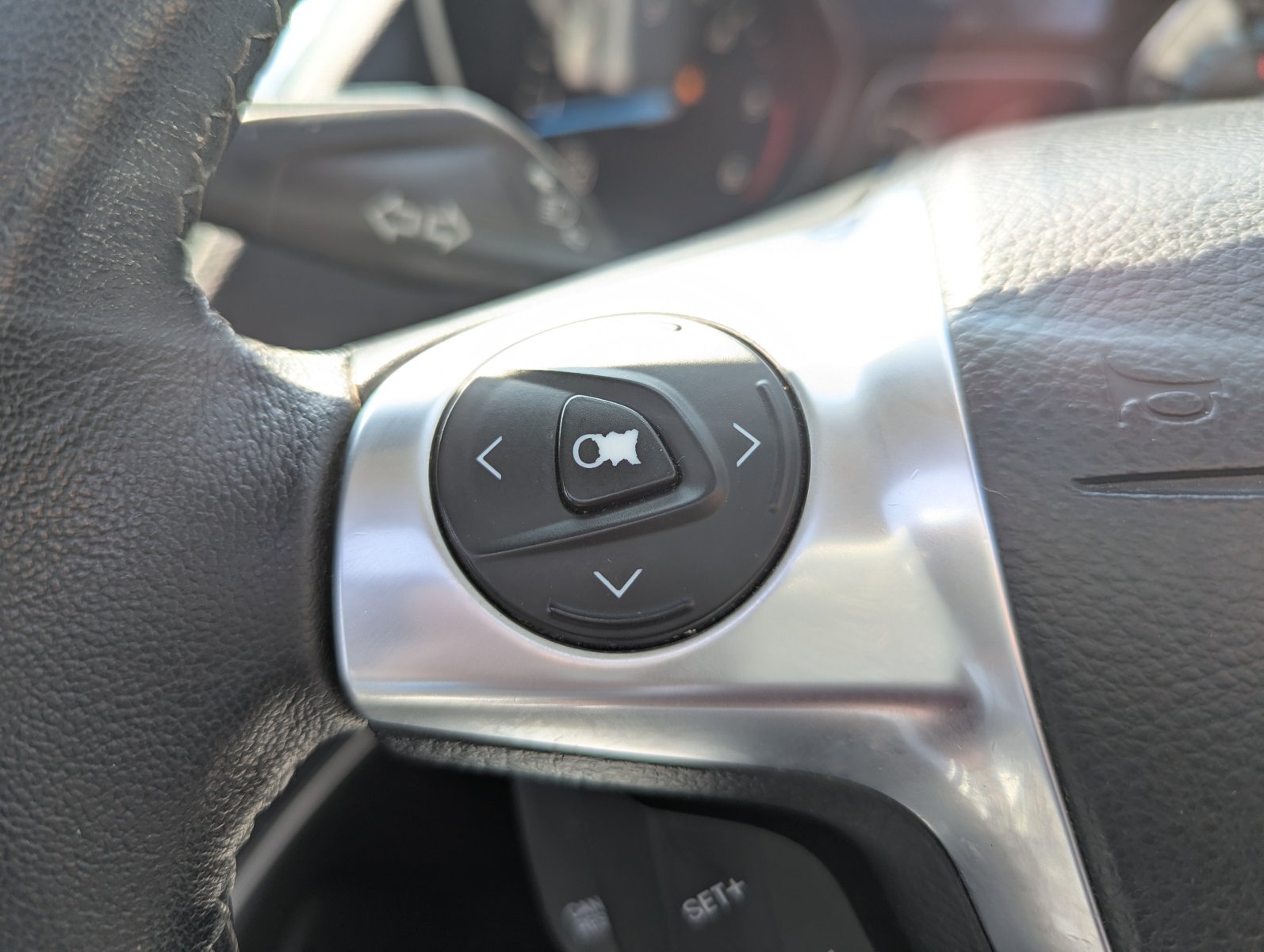 Ford Kuga - Image 20