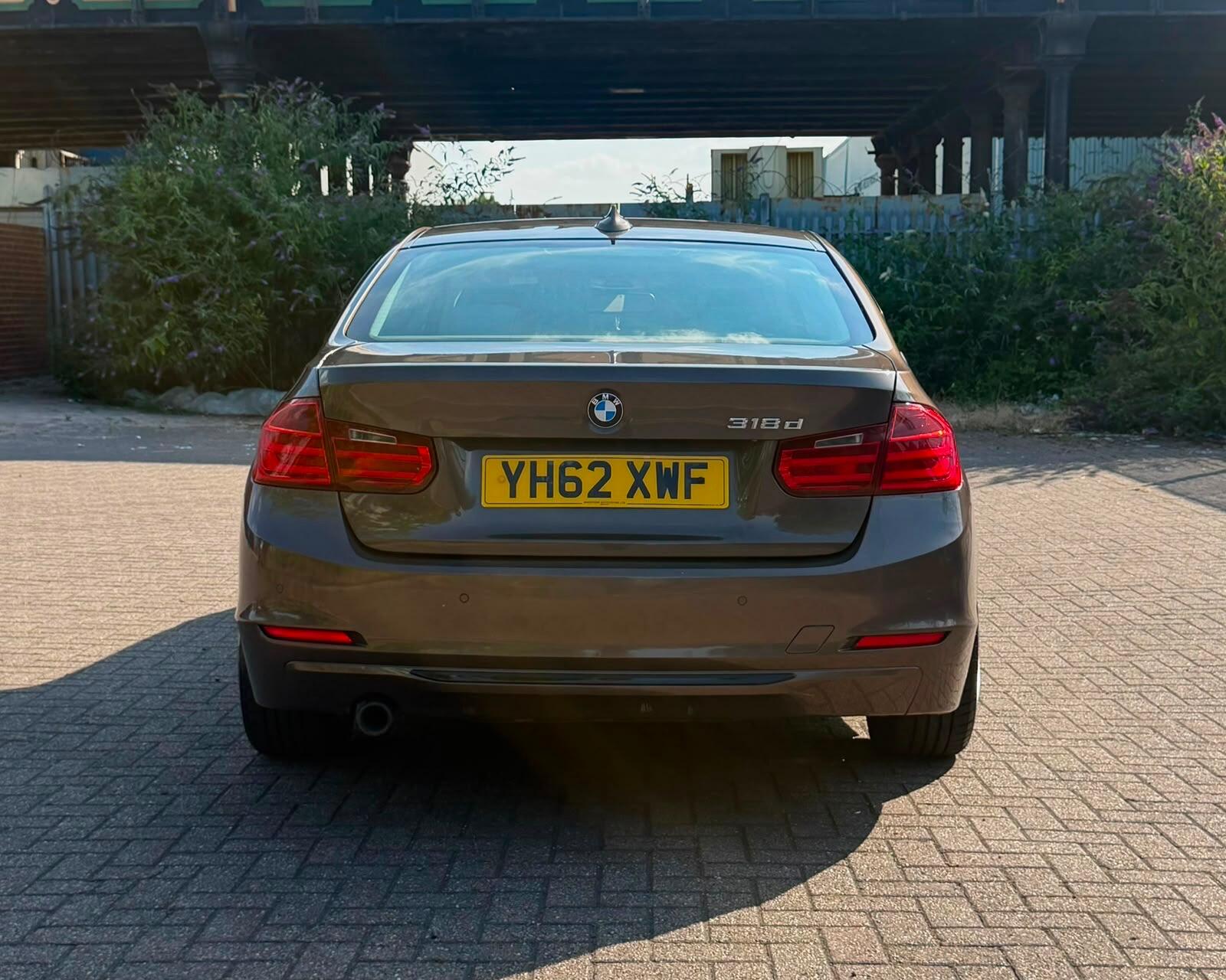 BMW 3 Series - Image 3