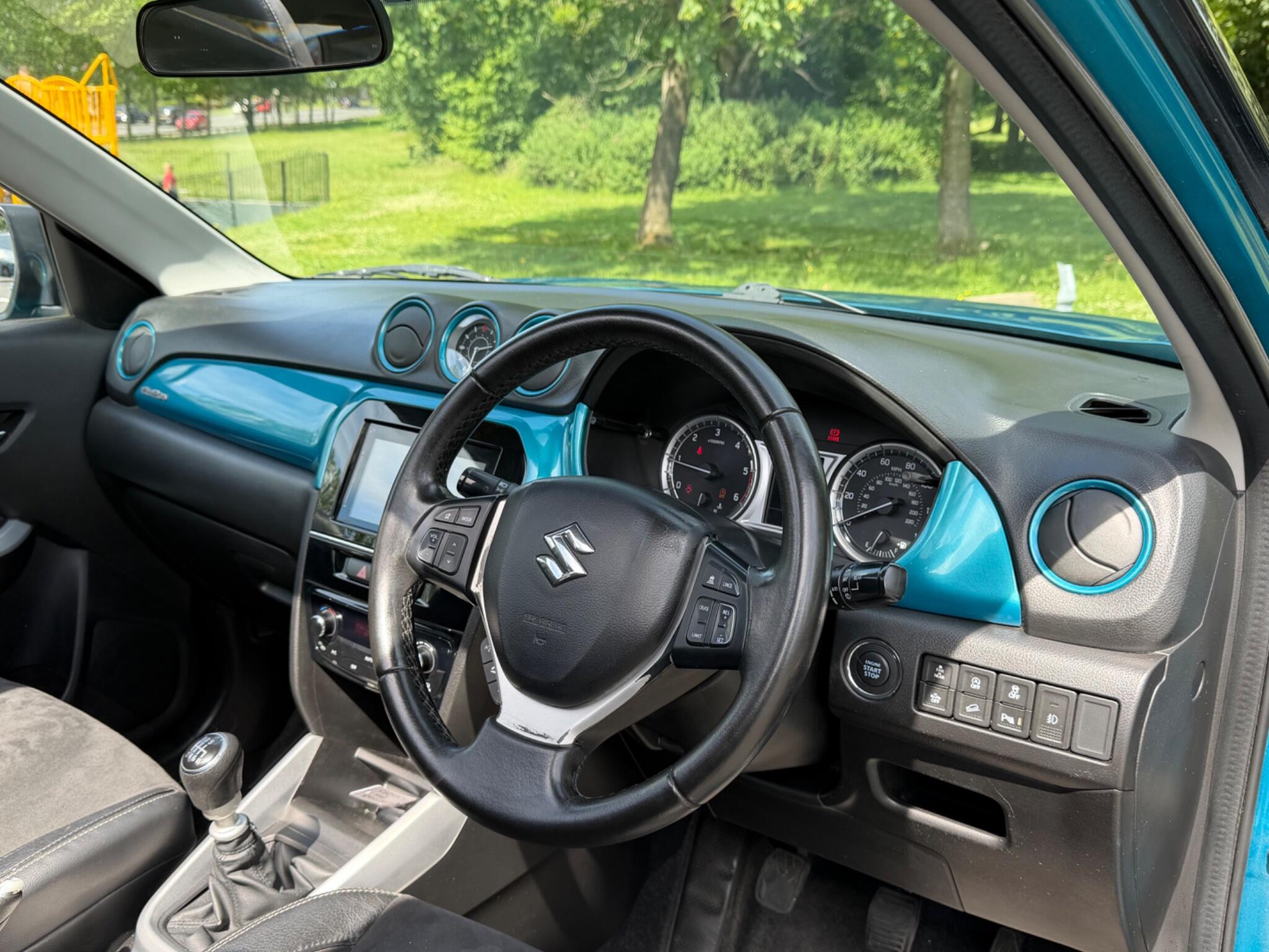Suzuki Vitara - Image 23