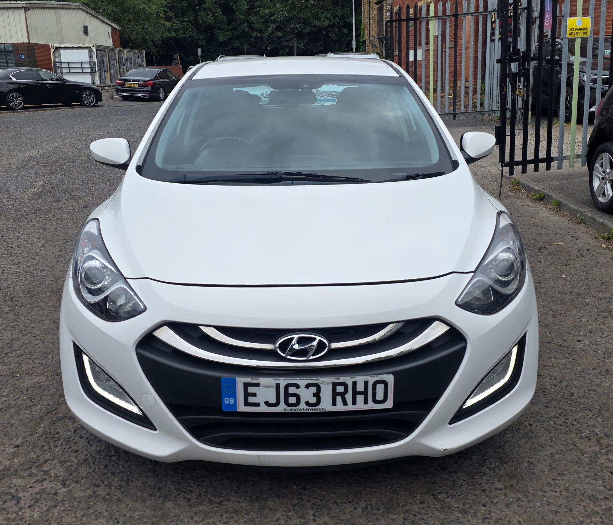 Hyundai i30 - Image 2