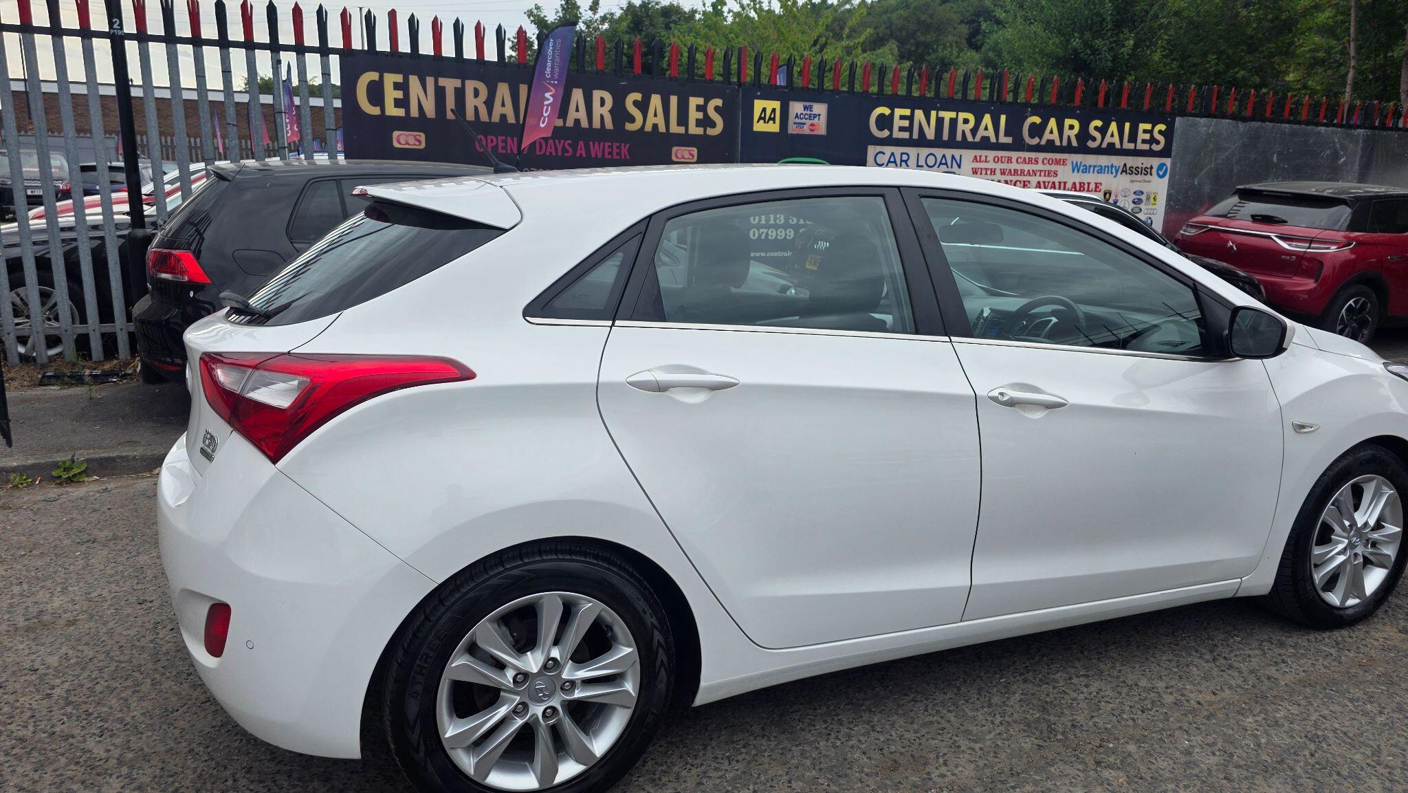 Hyundai i30 - Image 10