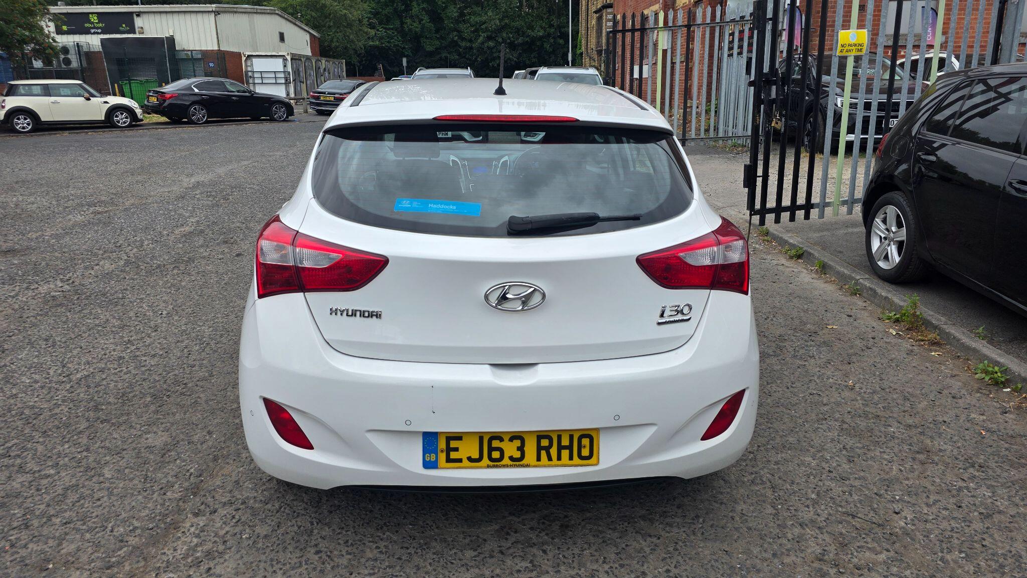 Hyundai i30 - Image 12