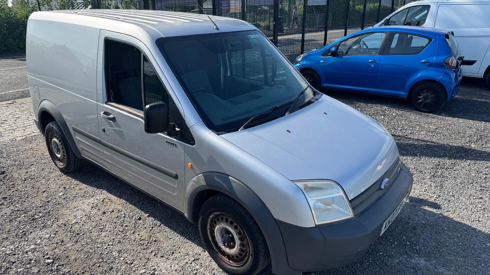 Ford Transit Connect - Image 6