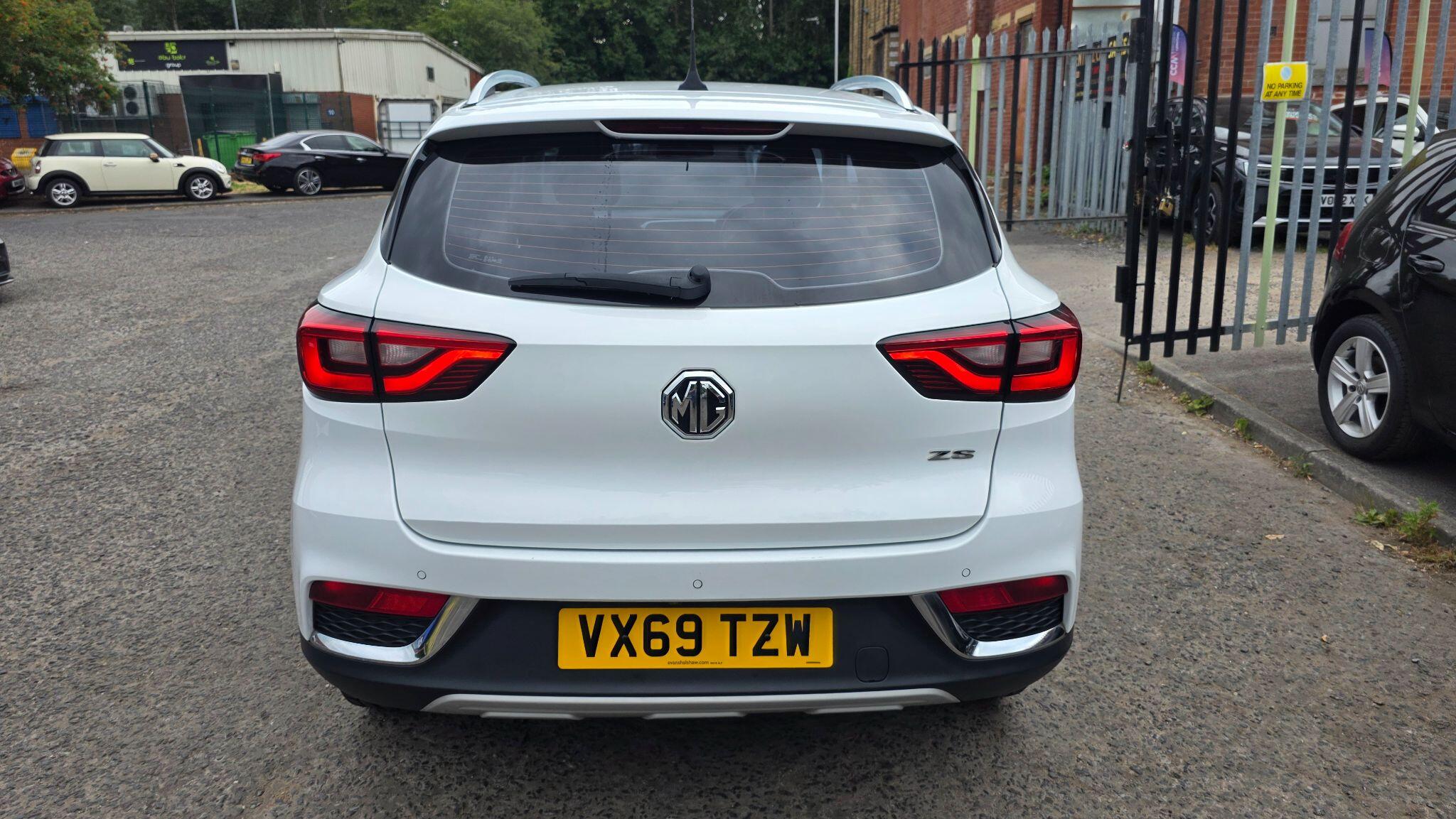 MG MG ZS - Image 14