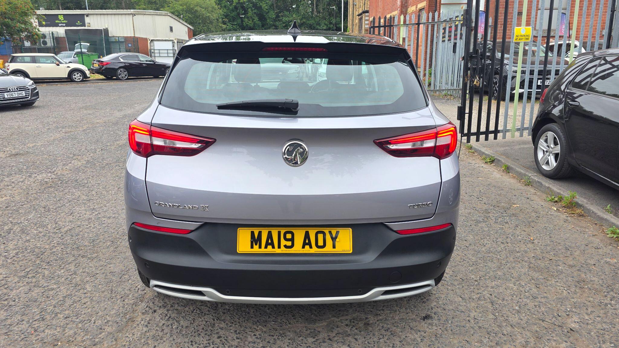 Vauxhall Grandland X - Image 12