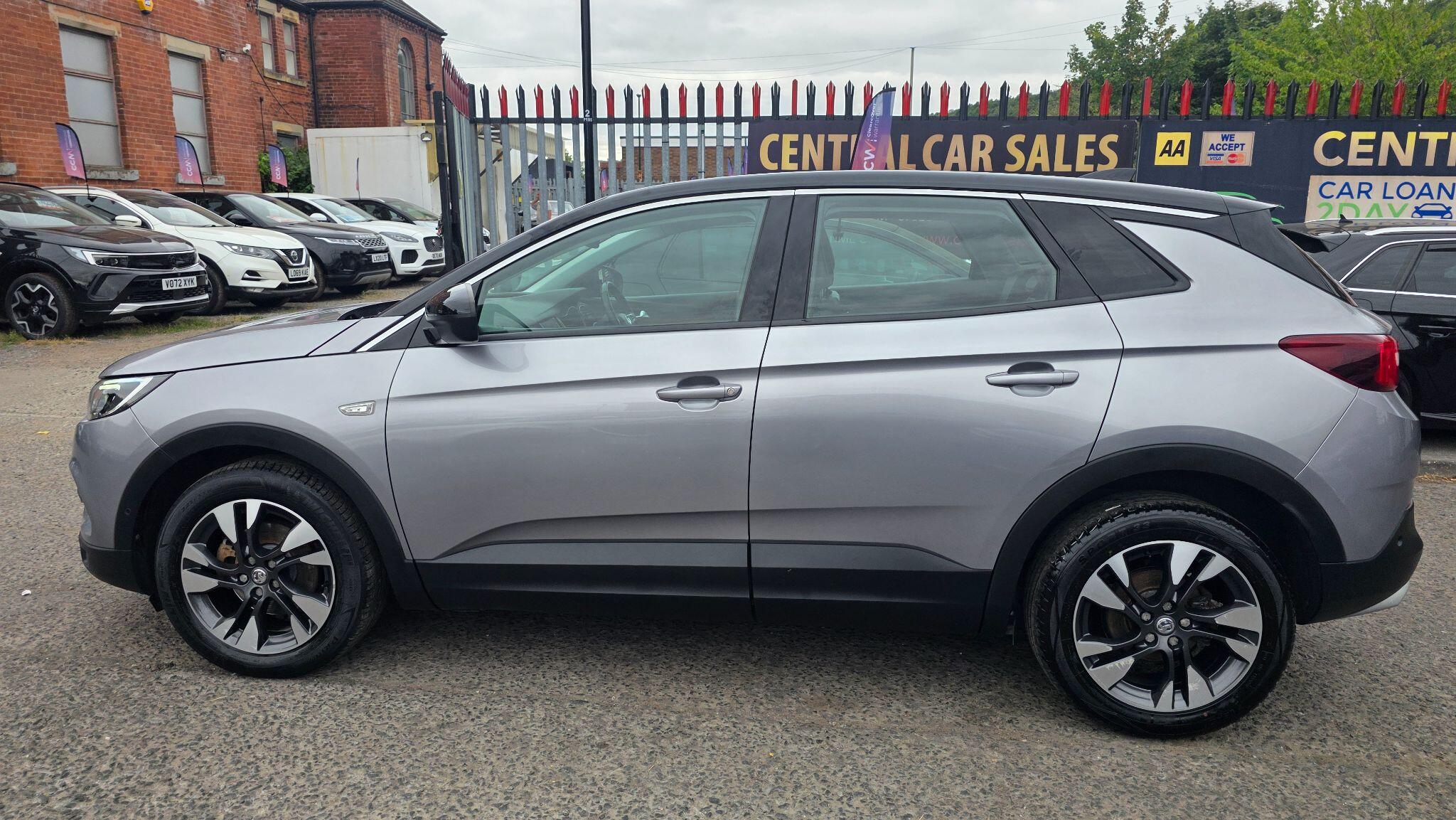 Vauxhall Grandland X - Image 15