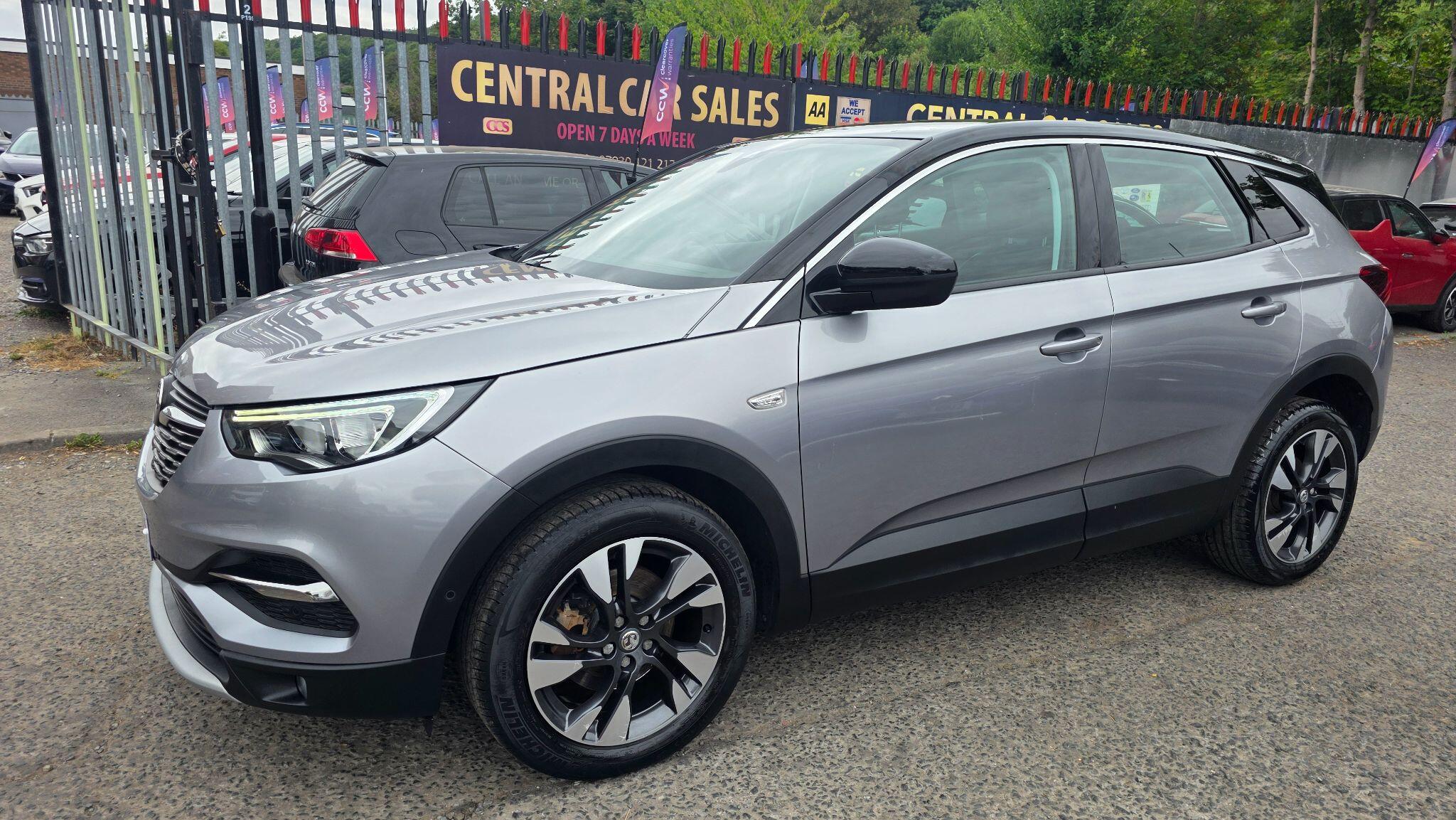 Vauxhall Grandland X - Image 18