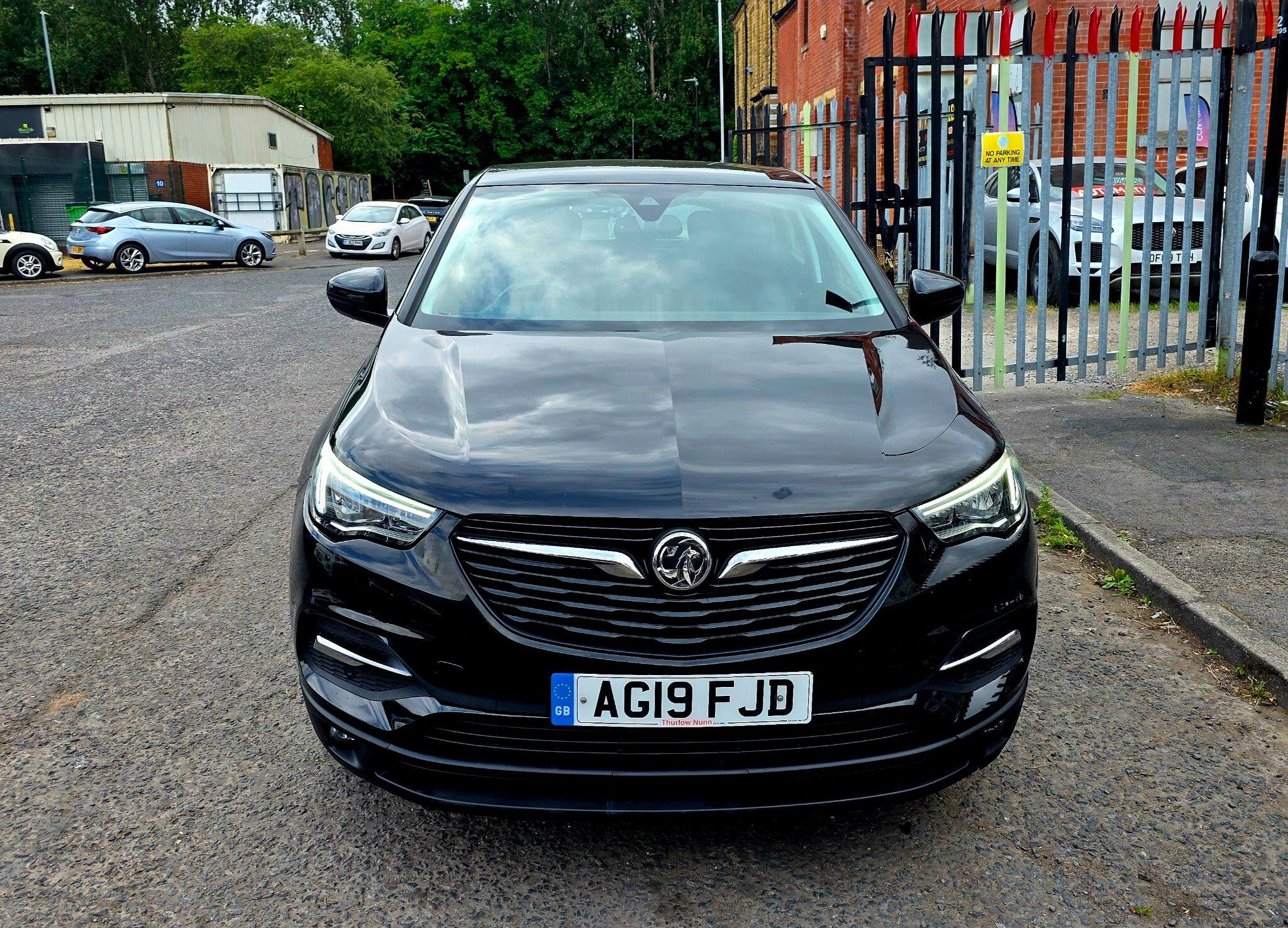 Vauxhall Grandland X - Image 2