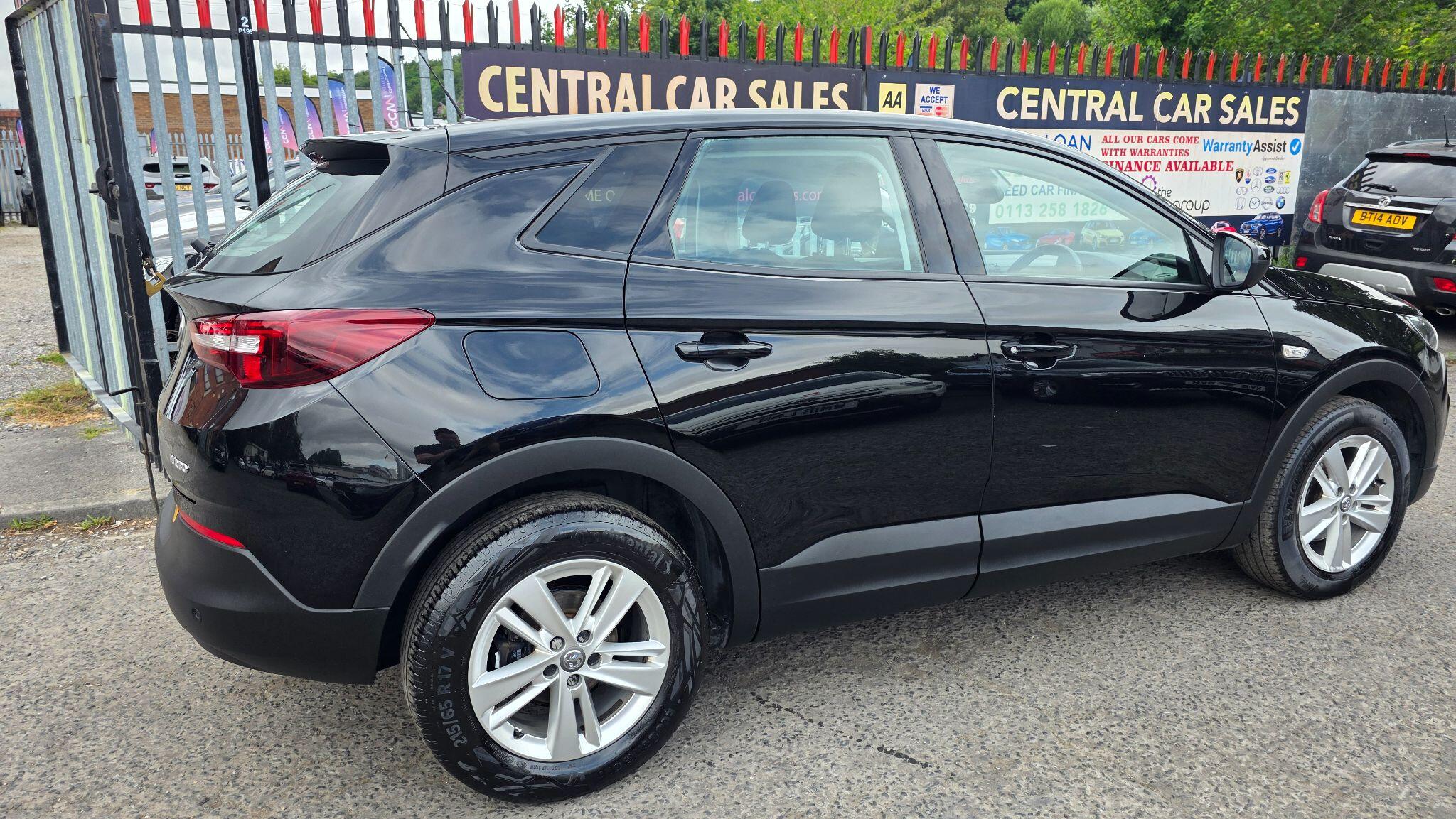 Vauxhall Grandland X - Image 10