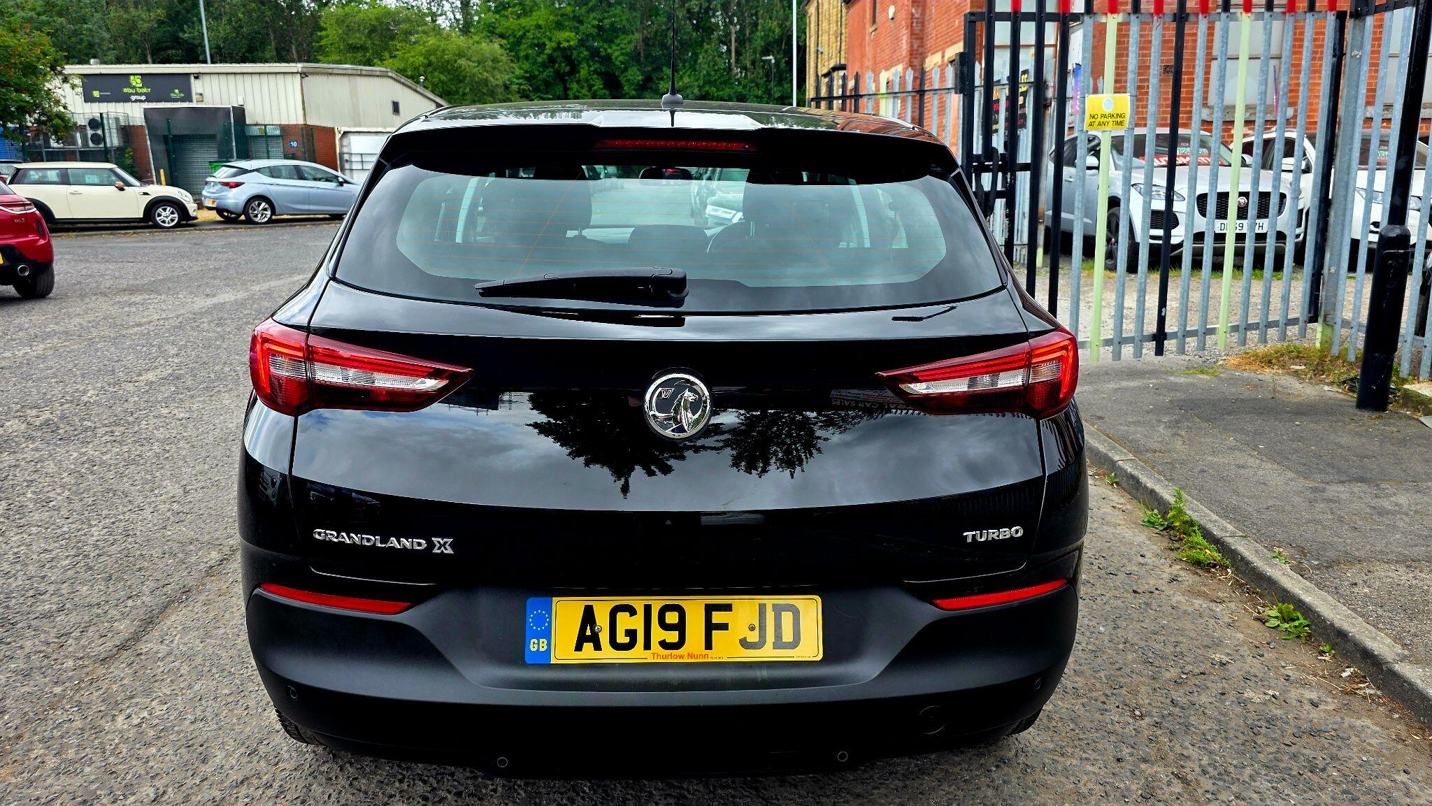 Vauxhall Grandland X - Image 14