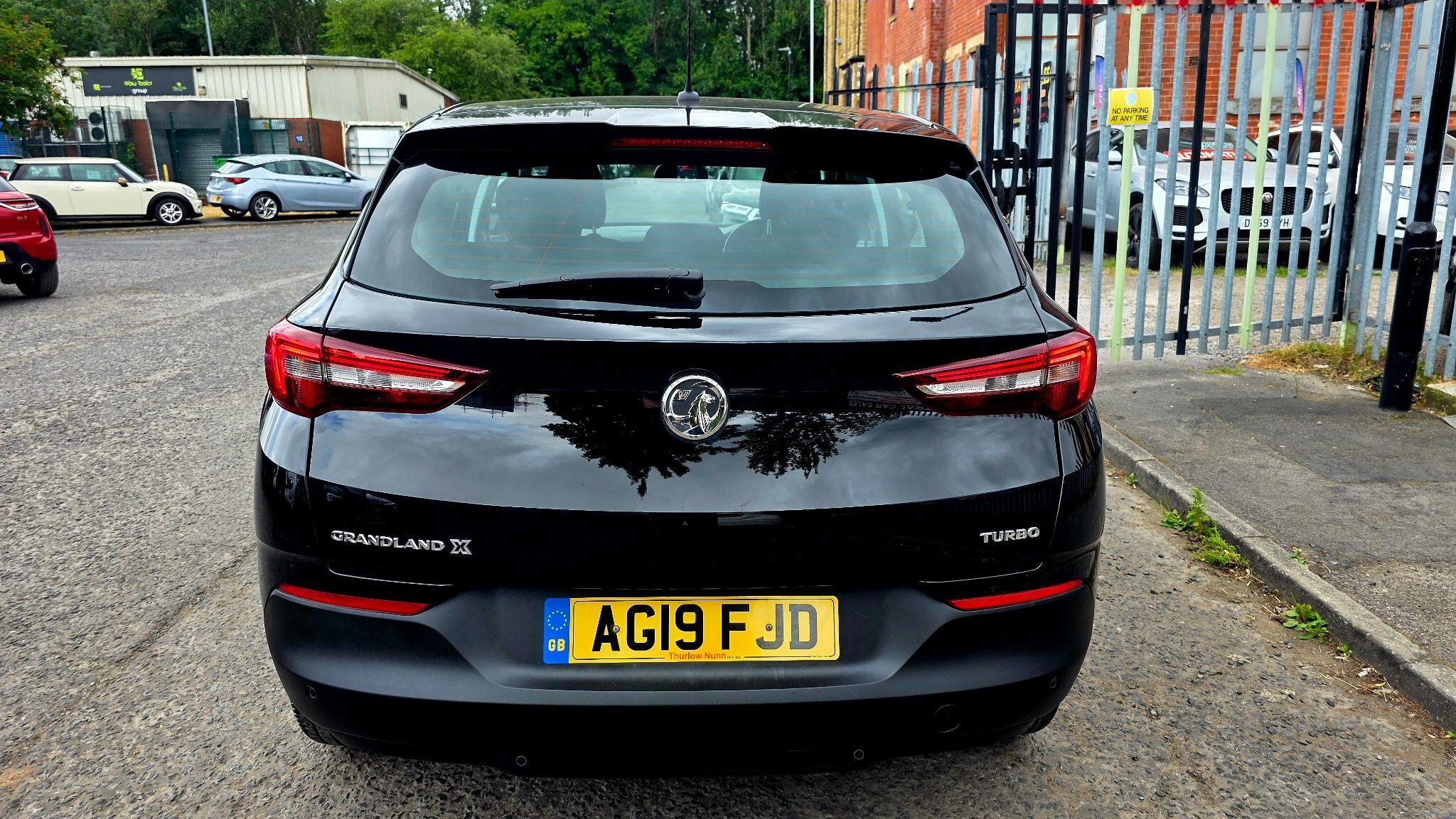 Vauxhall Grandland X - Image 15