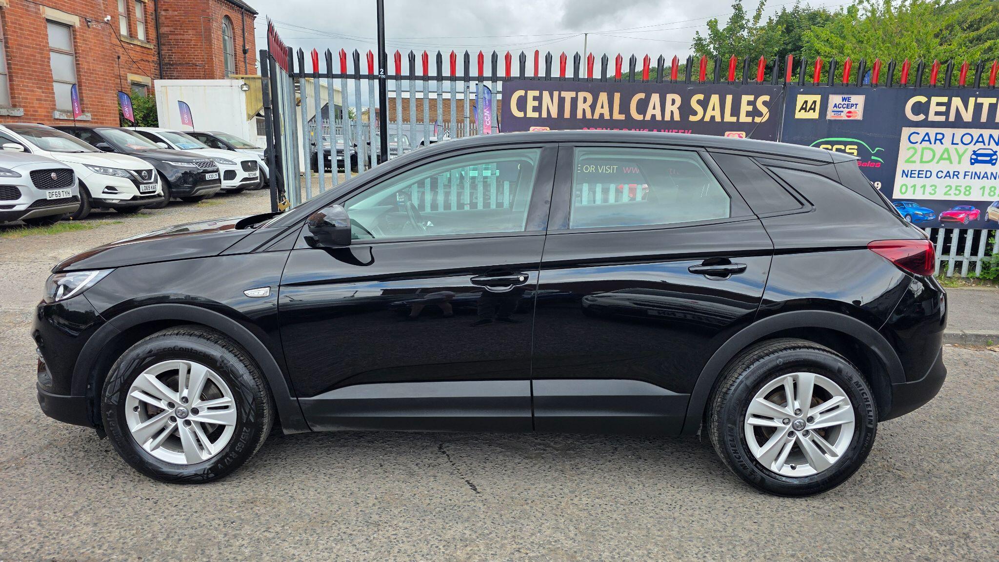 Vauxhall Grandland X - Image 19