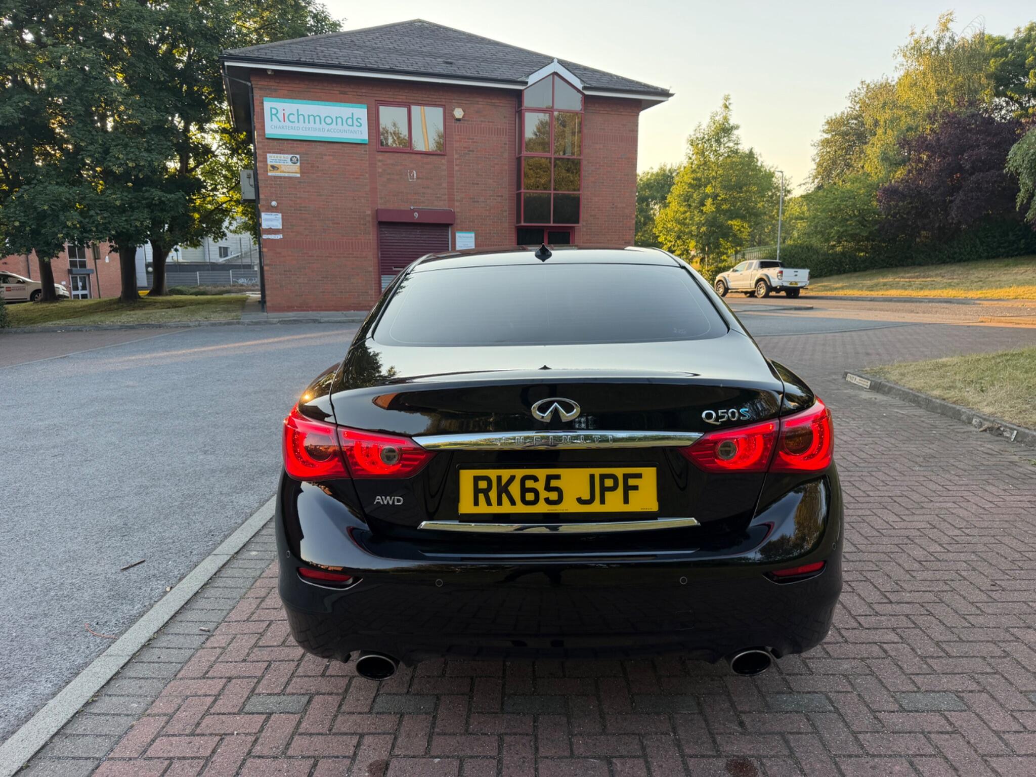 Infiniti Q50 - Image 12