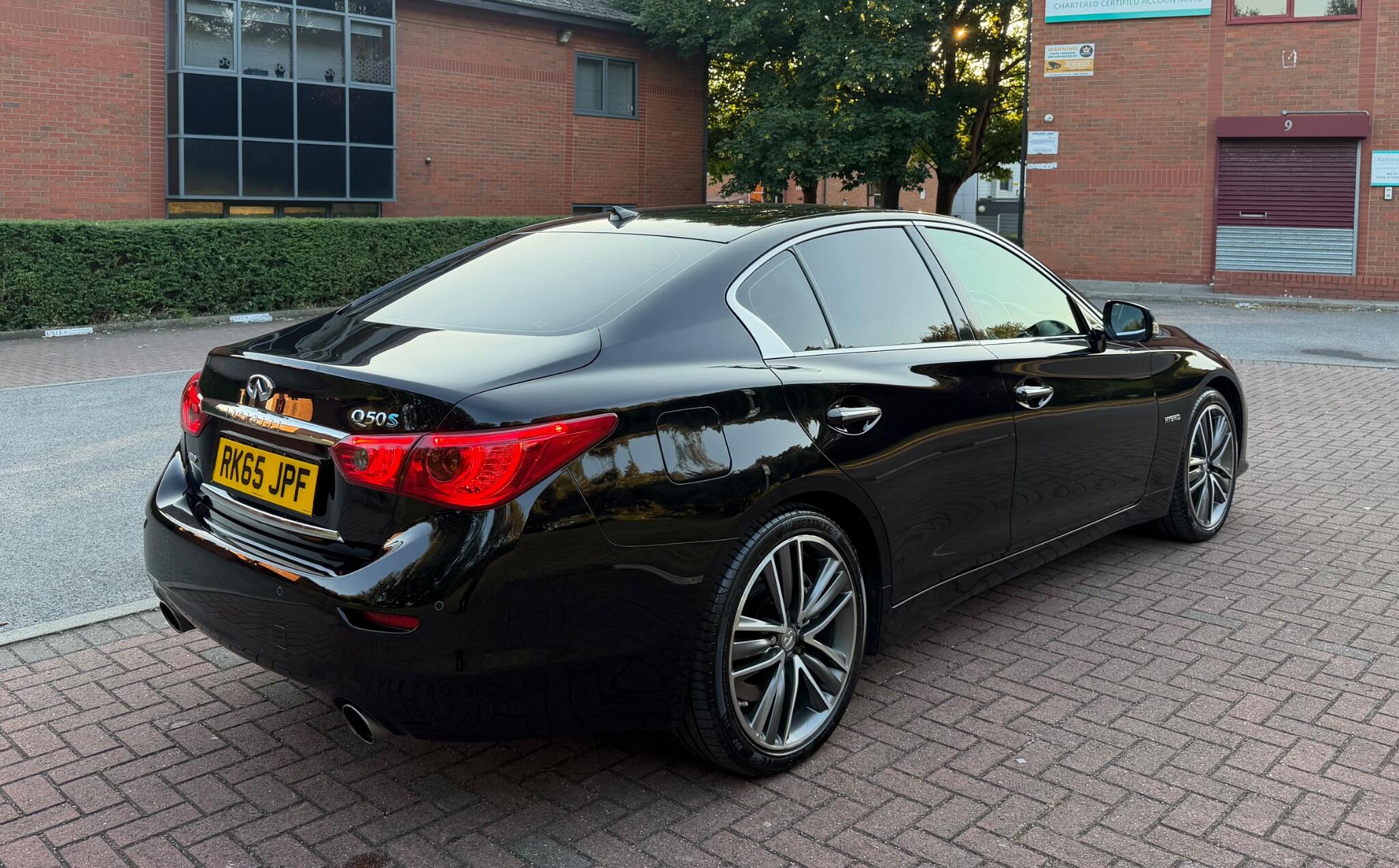 Infiniti Q50 - Image 16