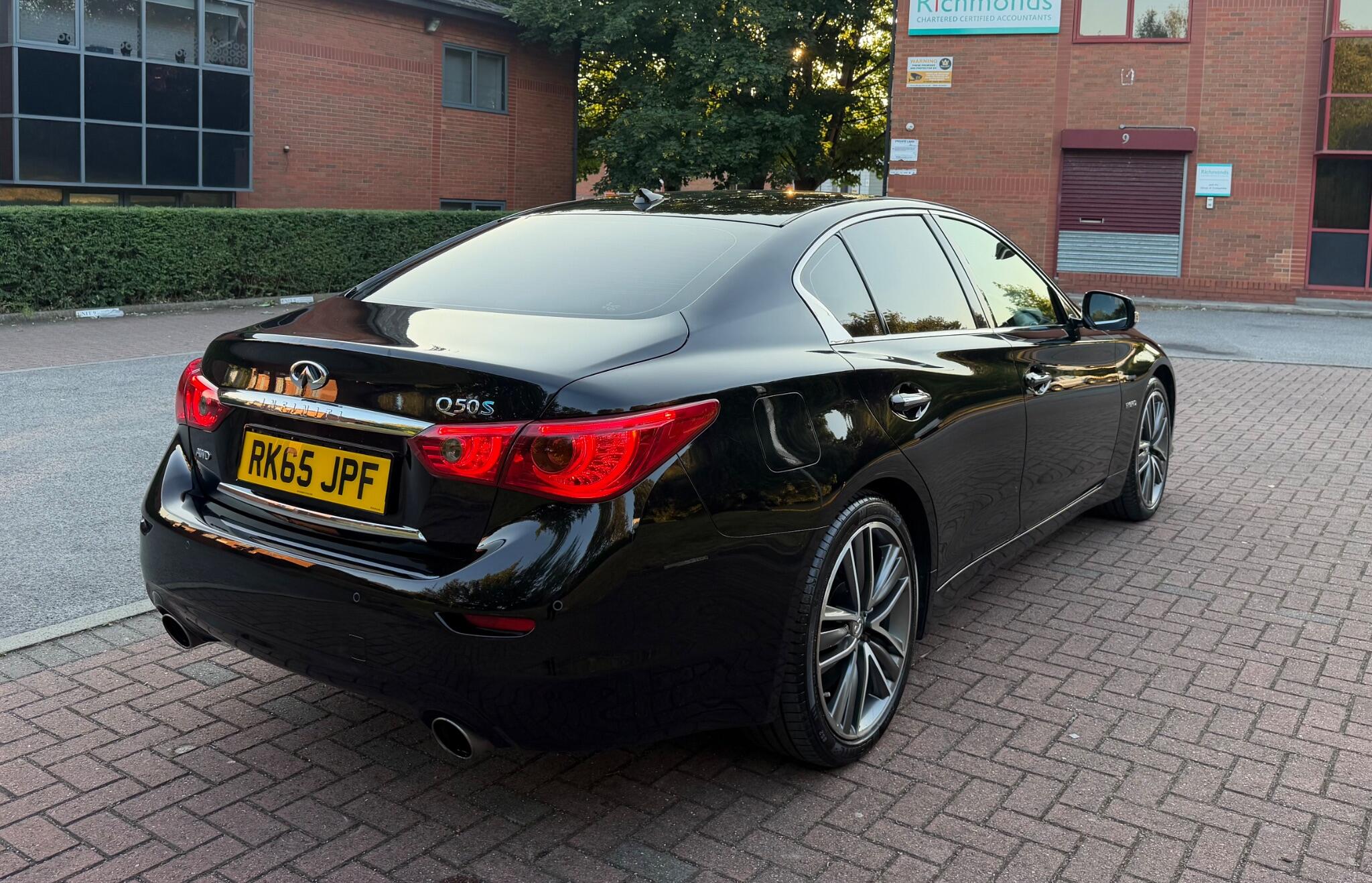 Infiniti Q50 - Image 17