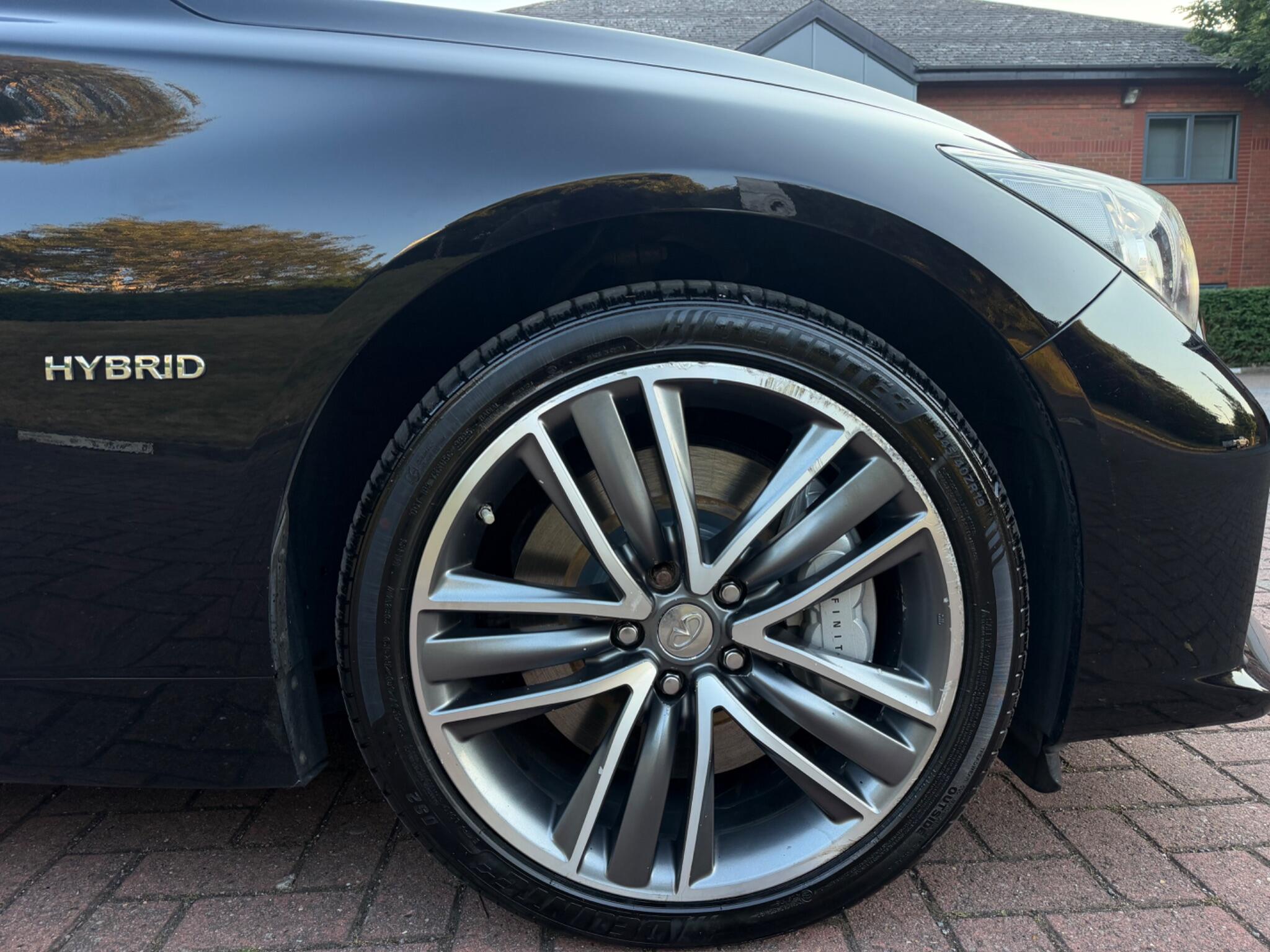 Infiniti Q50 - Image 19