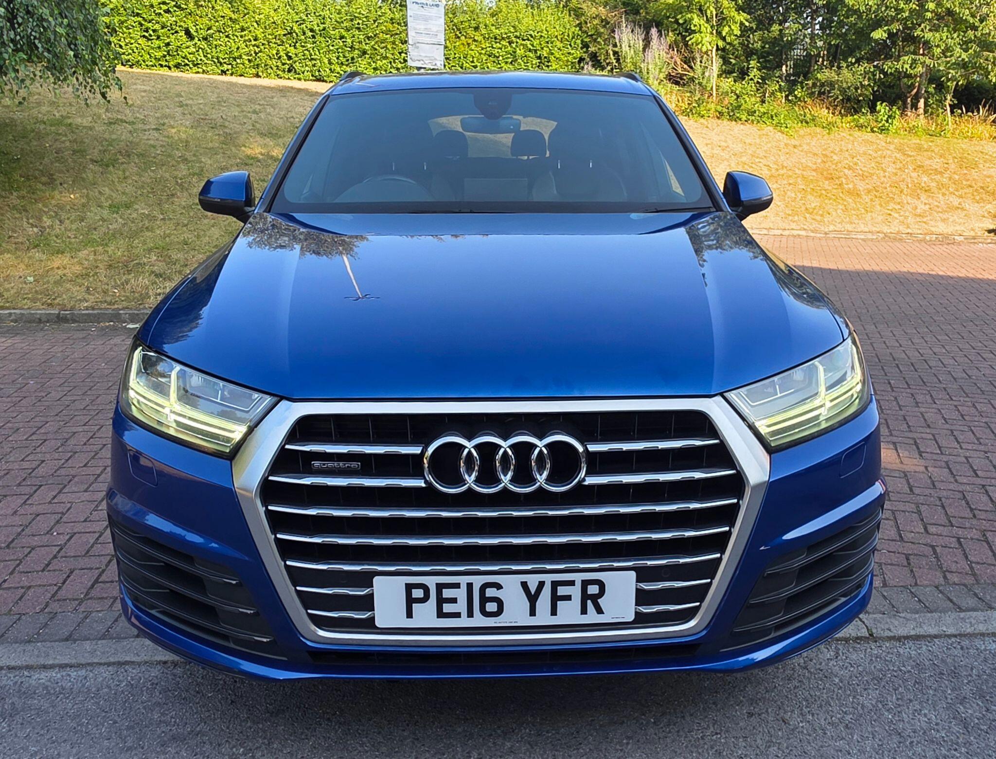 Audi Q7 - Image 6