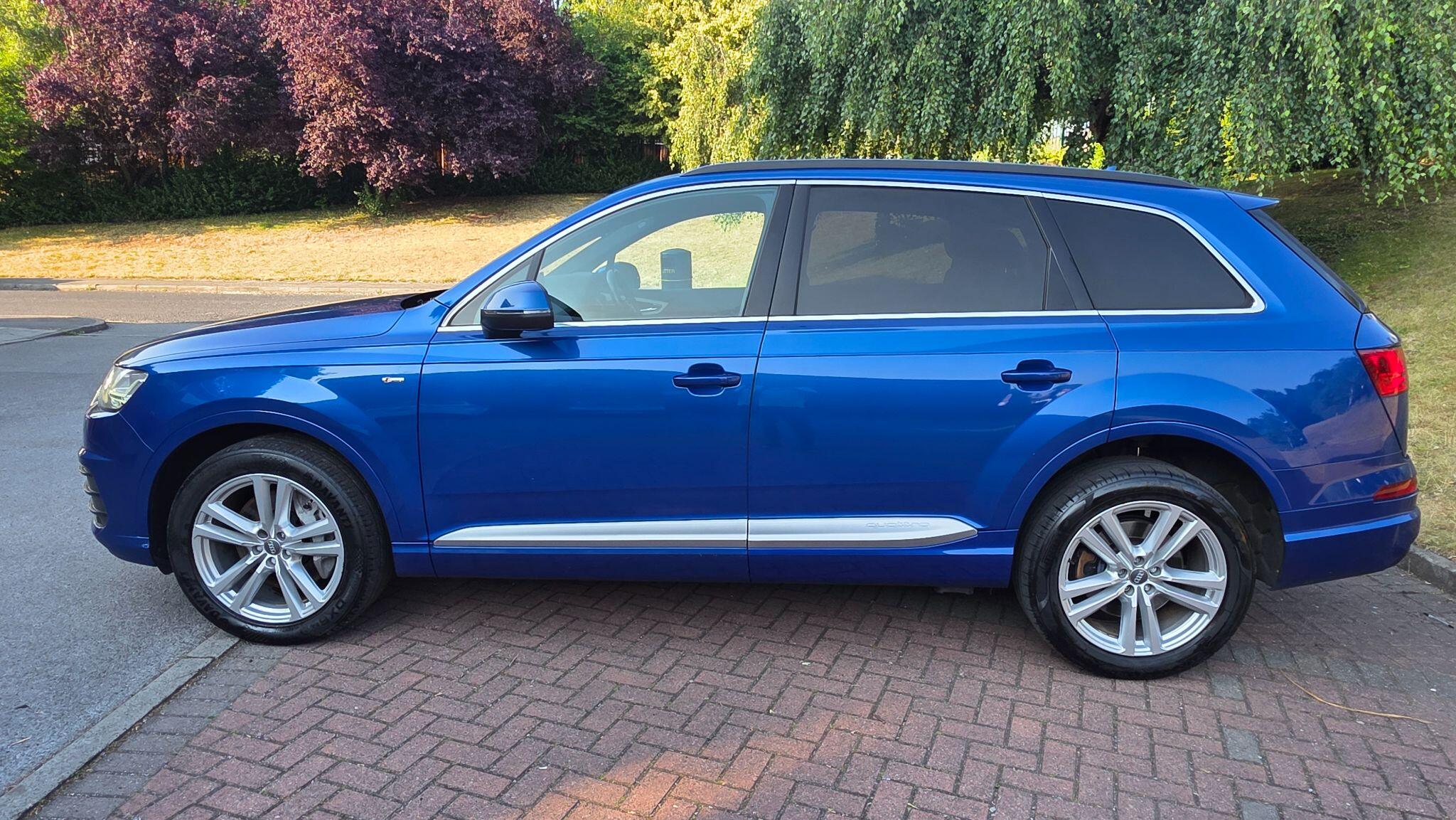 Audi Q7 - Image 18