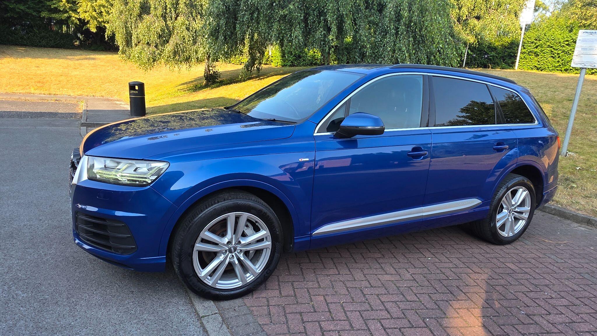 Audi Q7 - Image 20