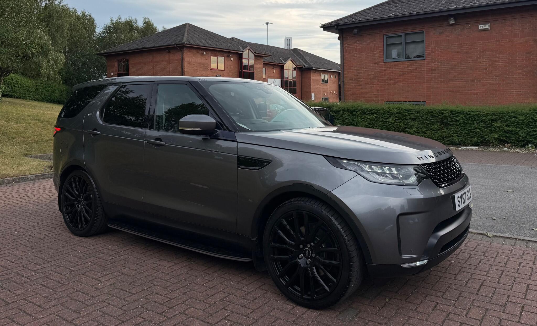 Land Rover Discovery - Image 9