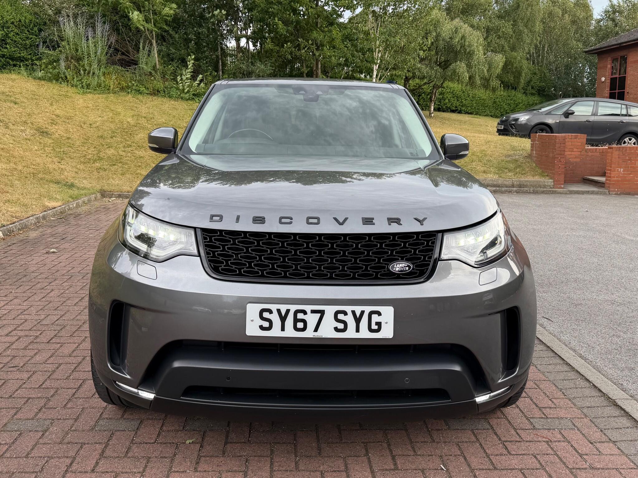 Land Rover Discovery - Image 10