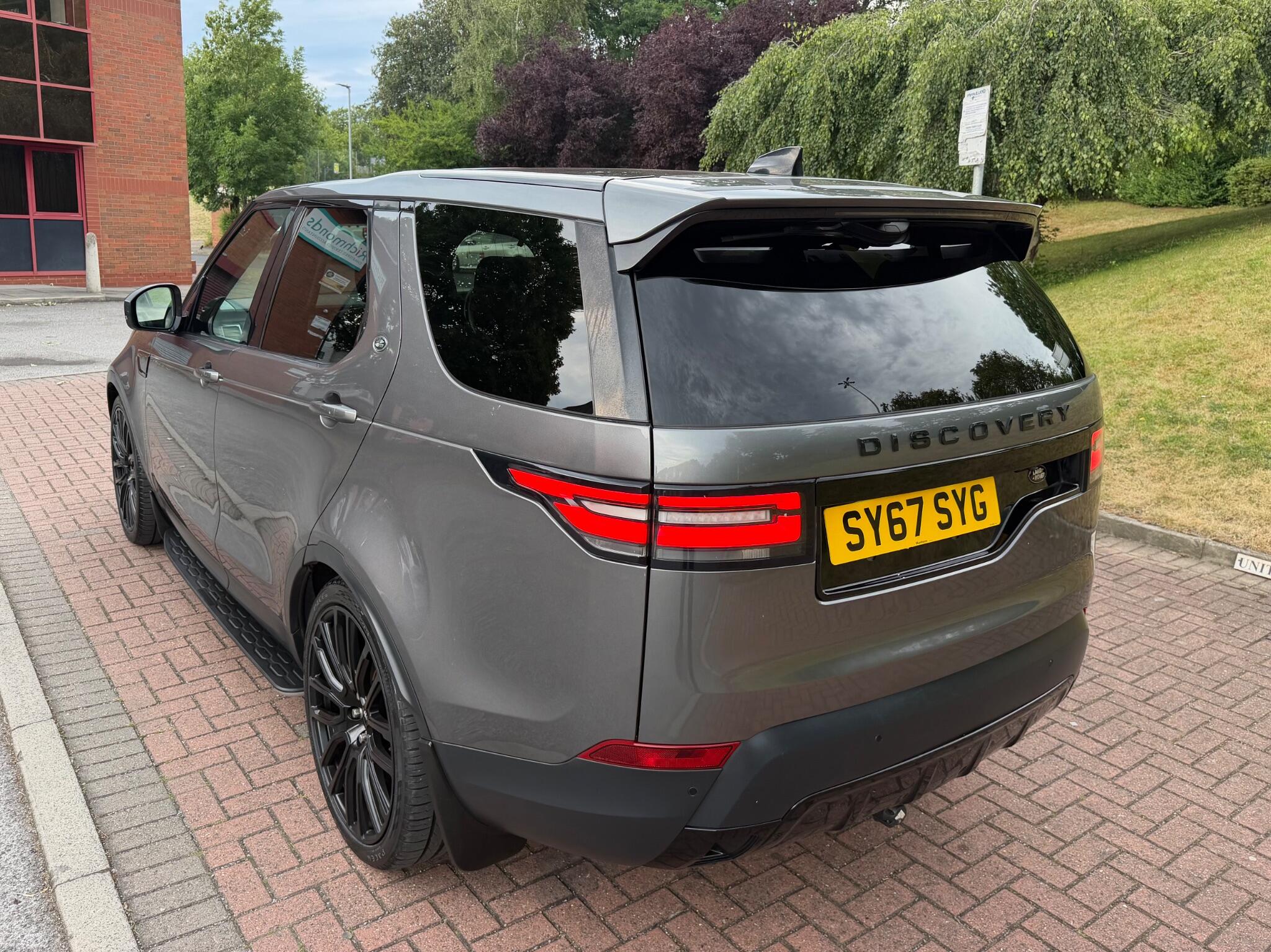 Land Rover Discovery - Image 15