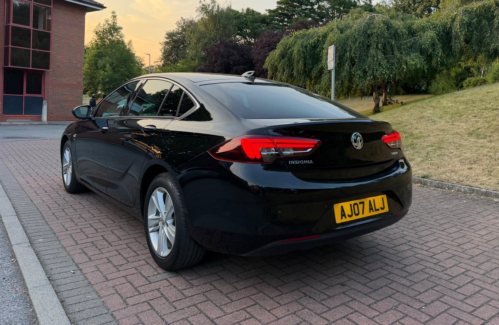 Vauxhall Insignia - Image 10