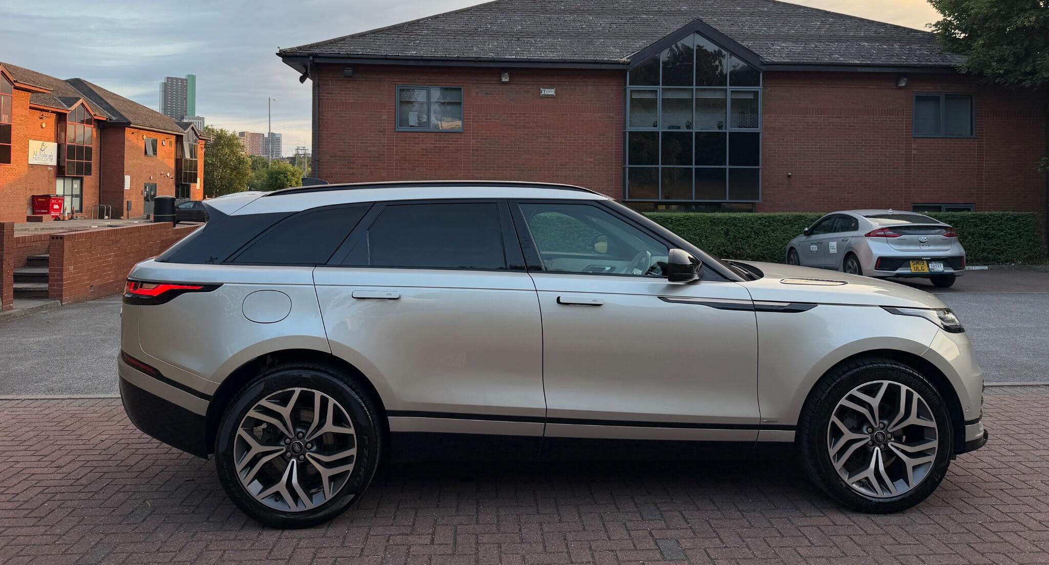 Land Rover Range Rover Velar - Image 10