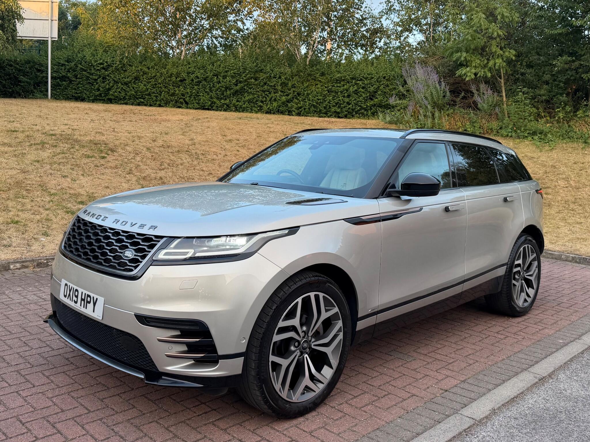 Land Rover Range Rover Velar - Image 12
