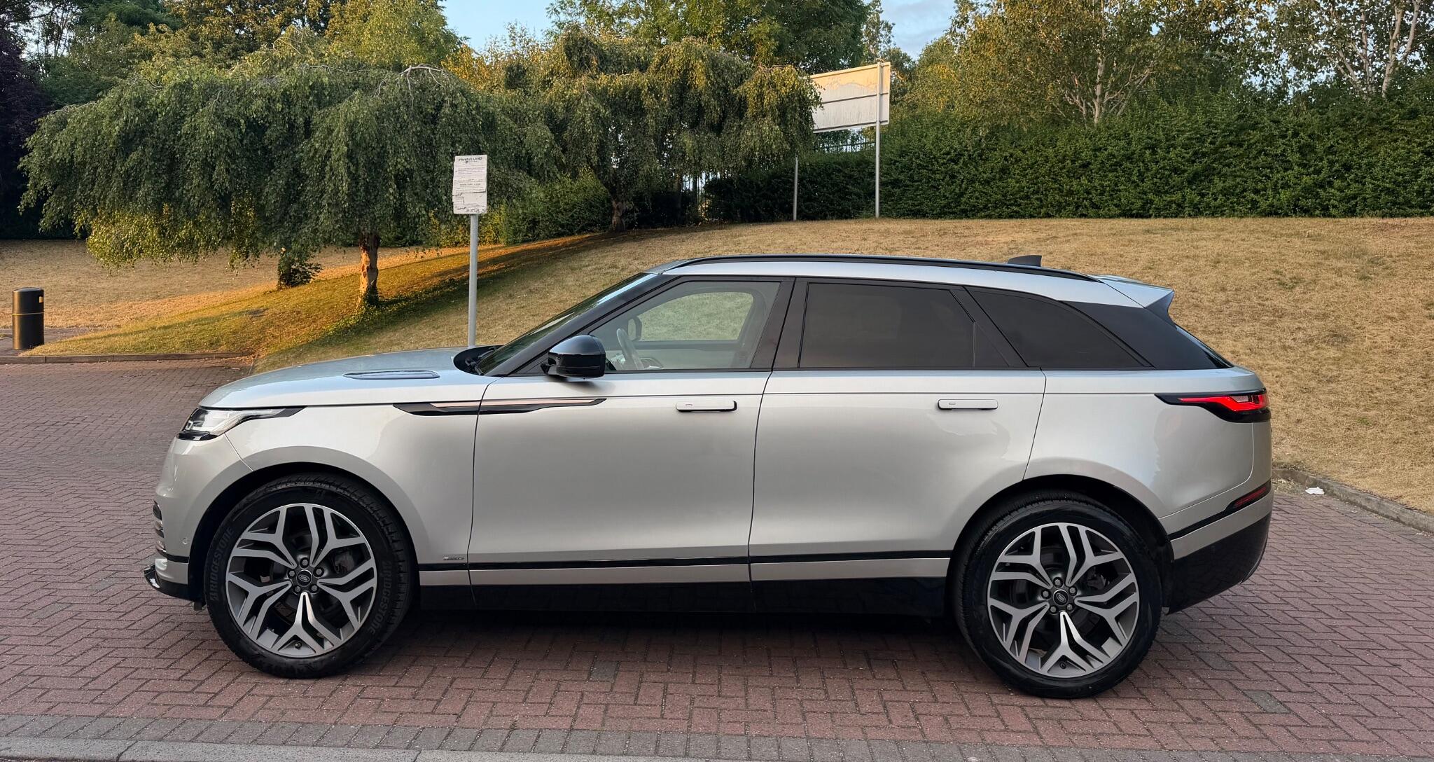 Land Rover Range Rover Velar - Image 13