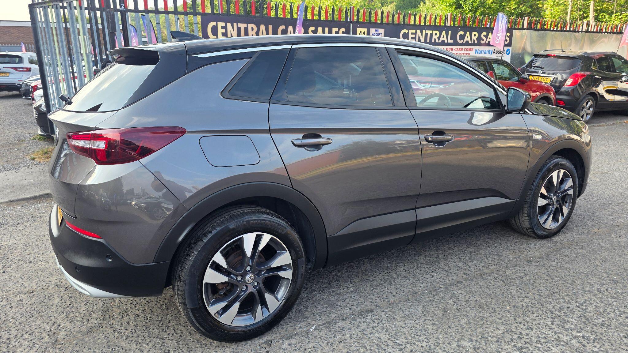 Vauxhall Grandland X - Image 8