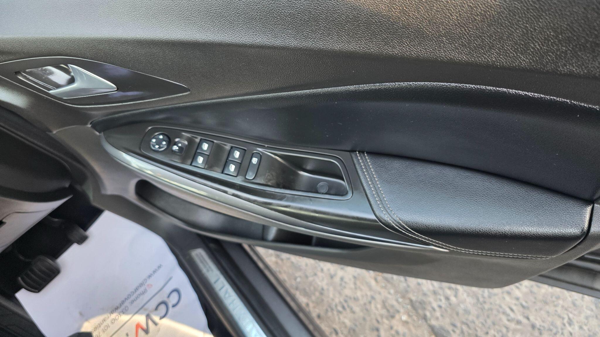 Vauxhall Grandland X - Image 14