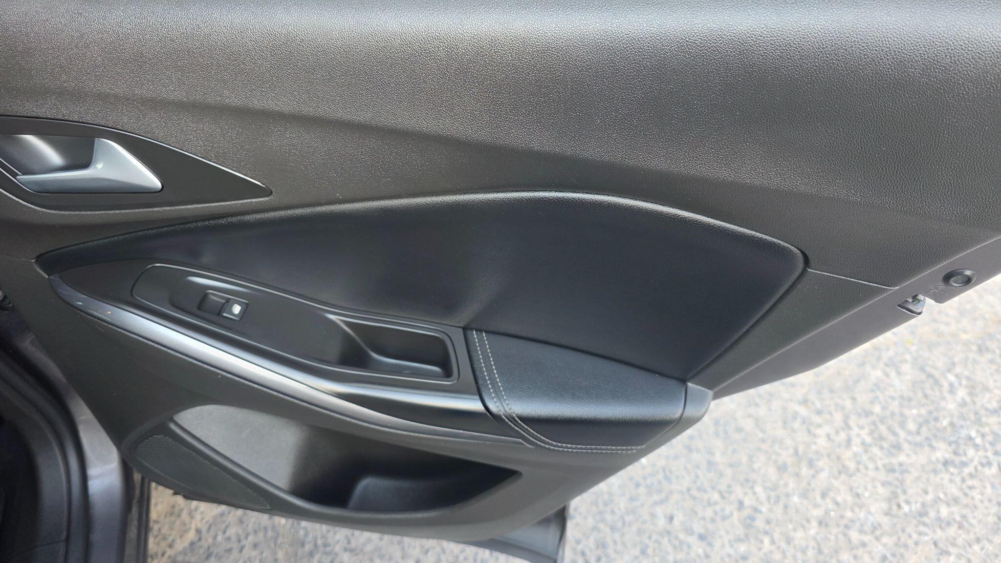 Vauxhall Grandland X - Image 20