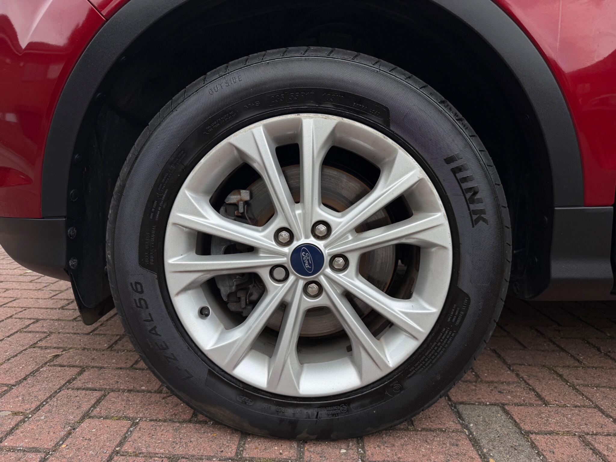 Ford Kuga - Image 20