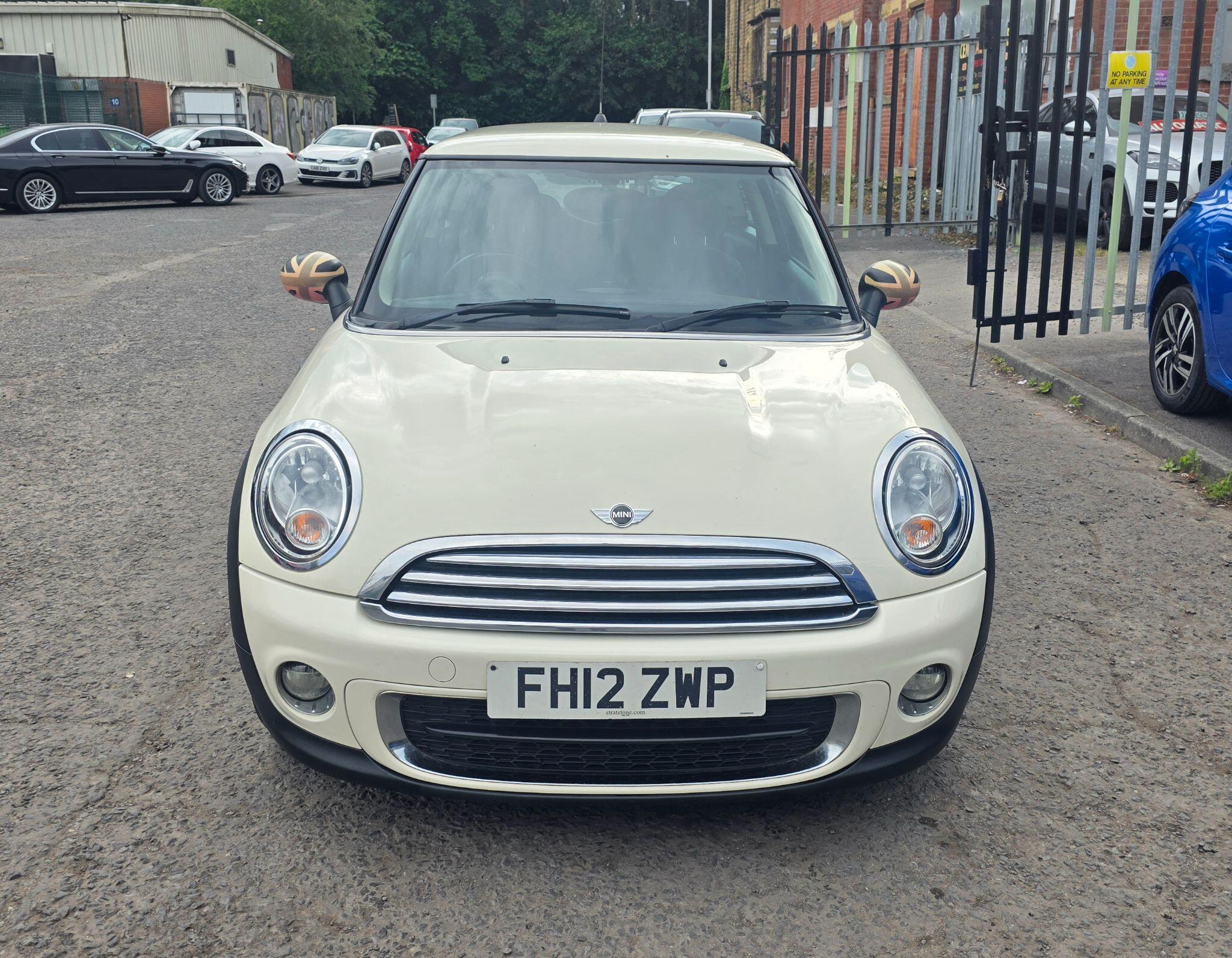 MINI Hatch - Image 2