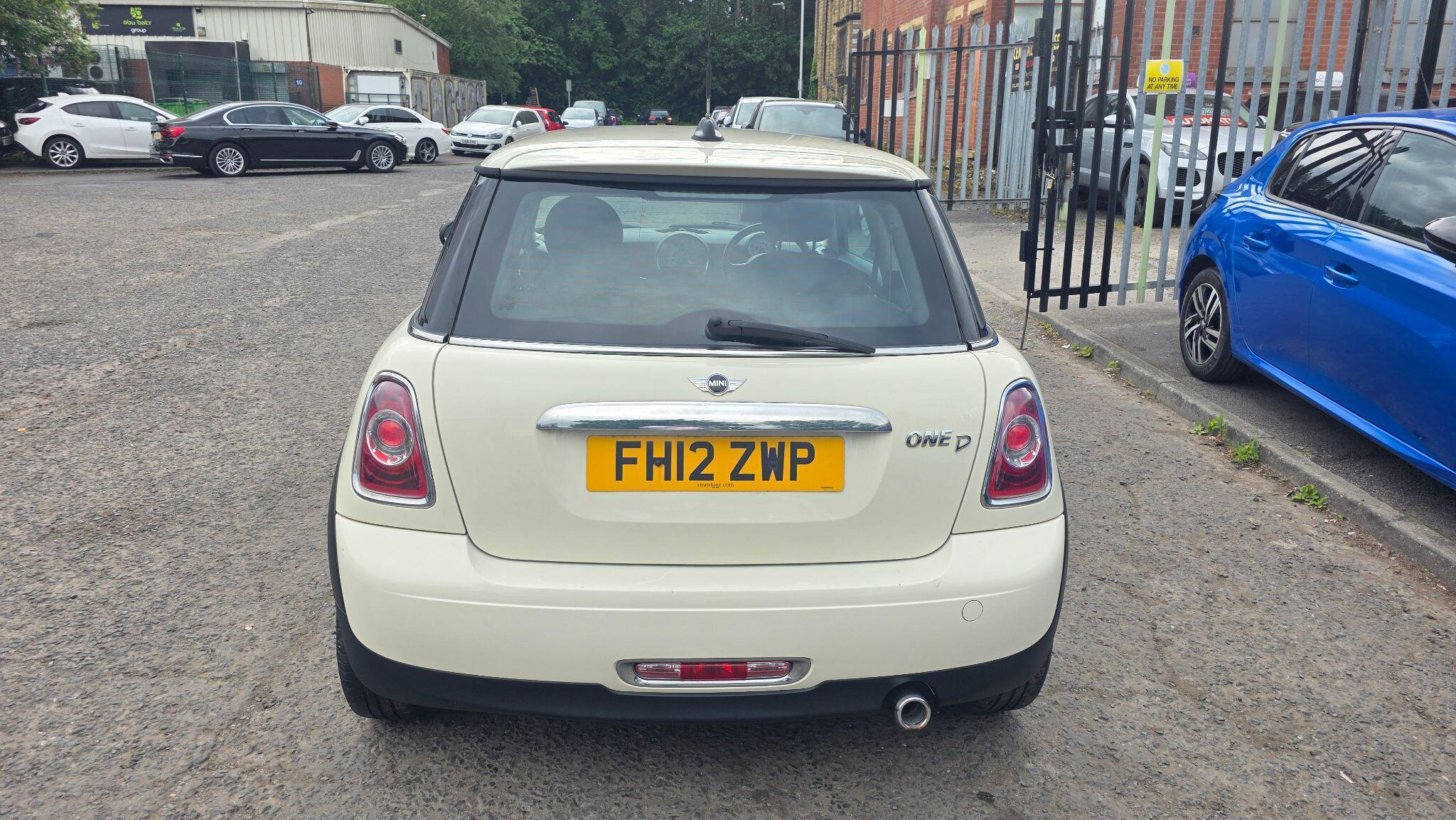 MINI Hatch - Image 8